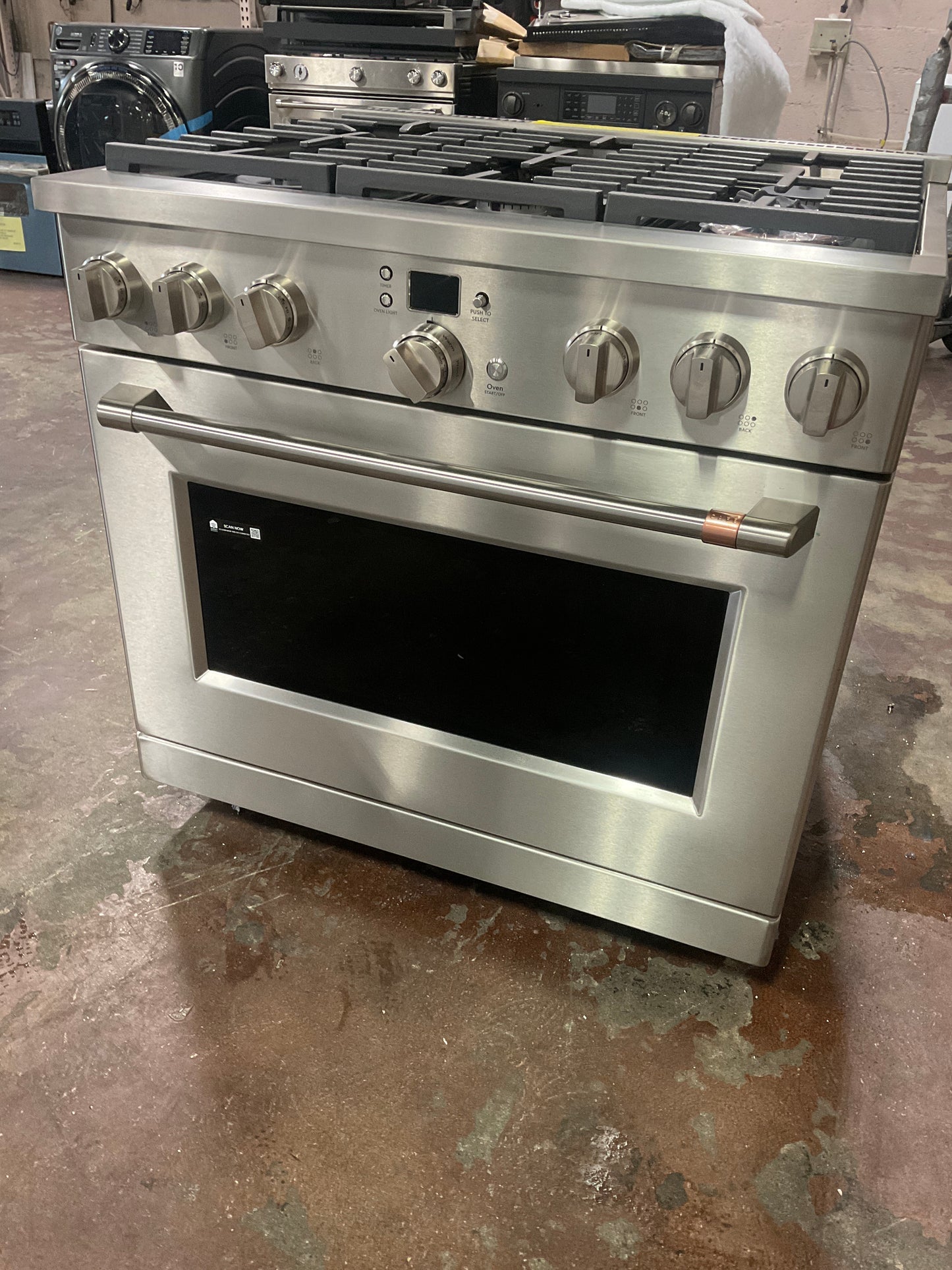 Front view, oven-door closed