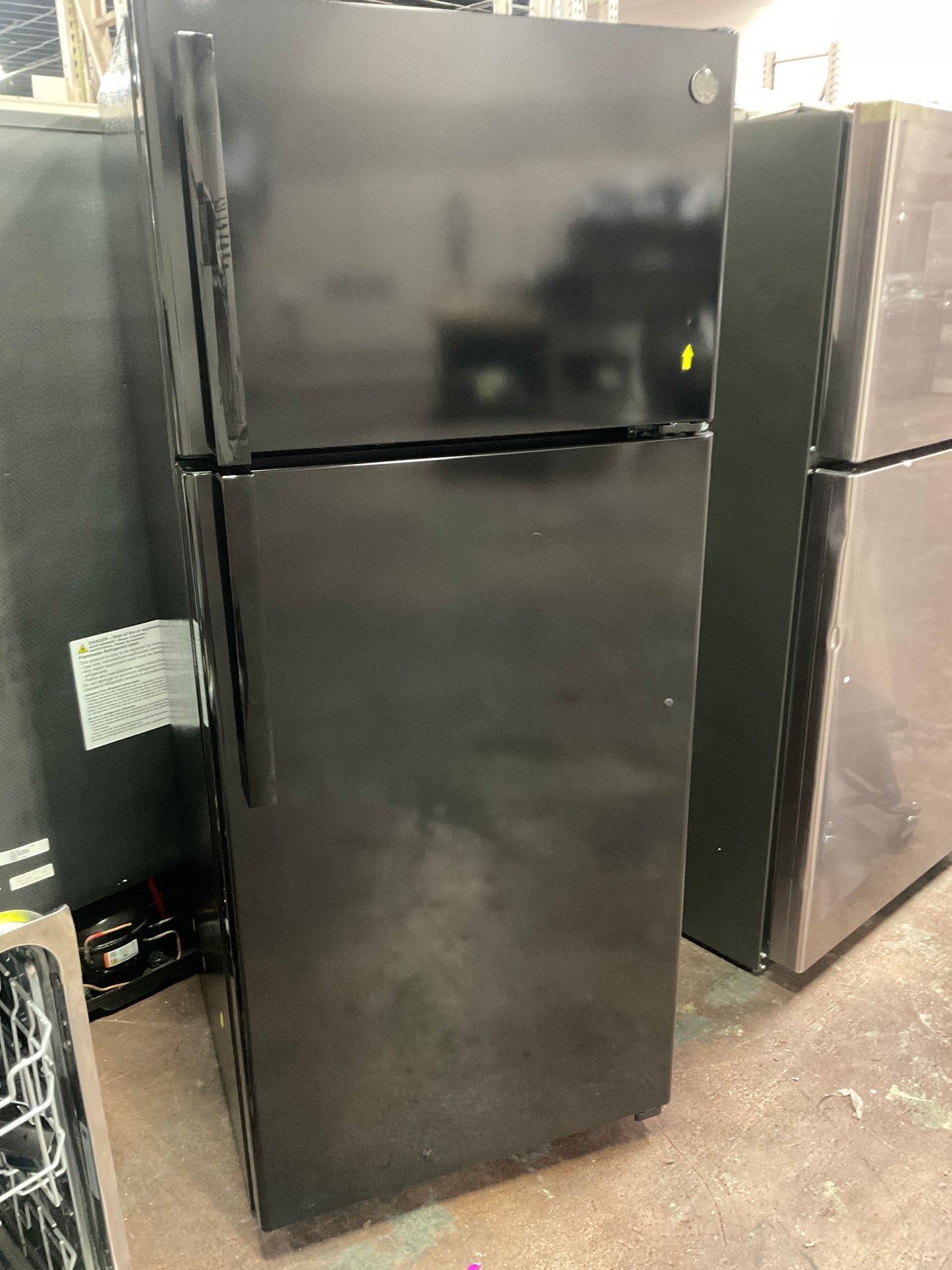 Front view, door closed