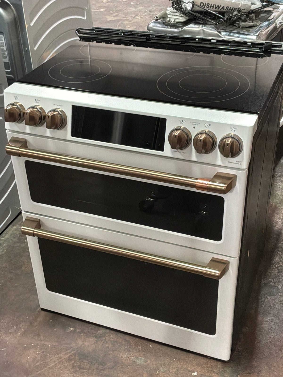 Front view, oven-door closed