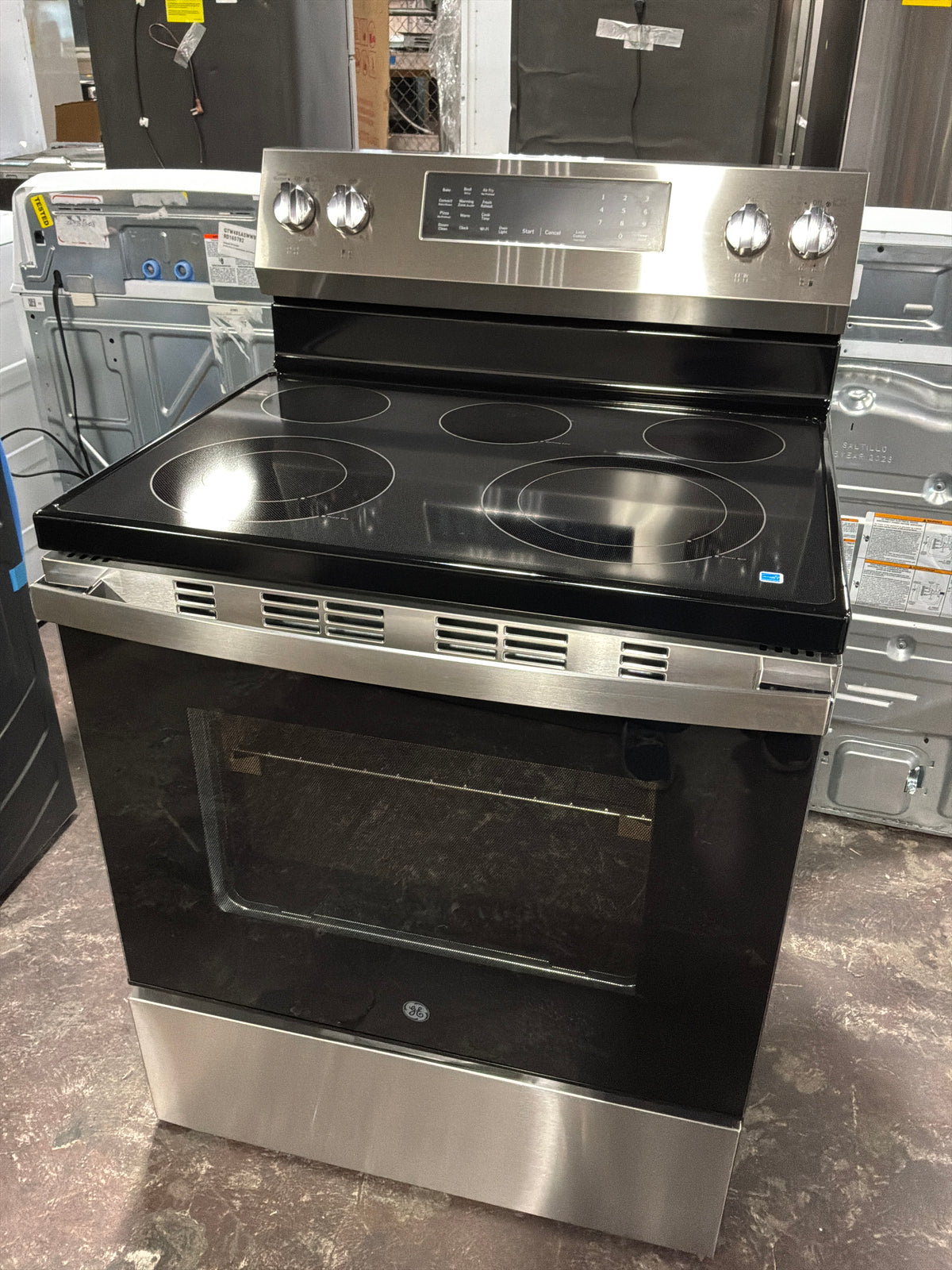 Front view, oven-door closed