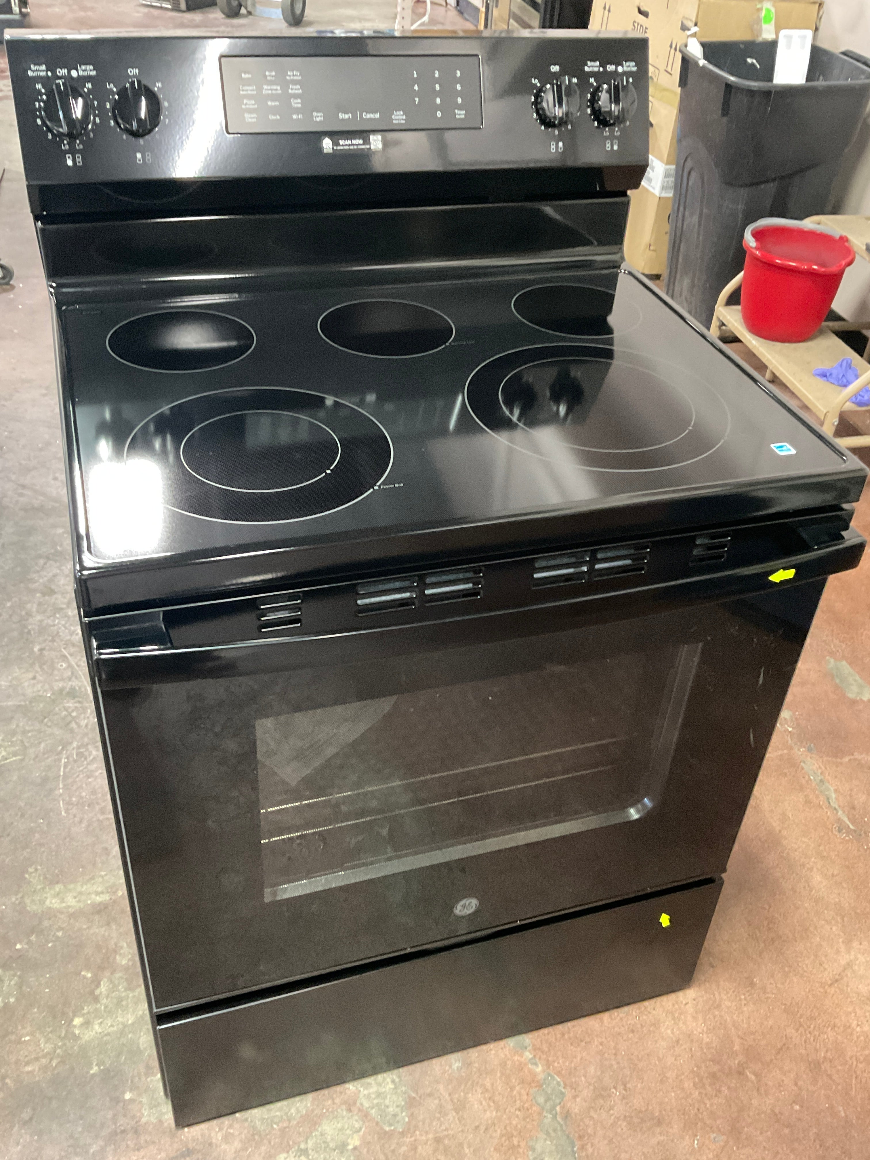 Front view, oven-door closed