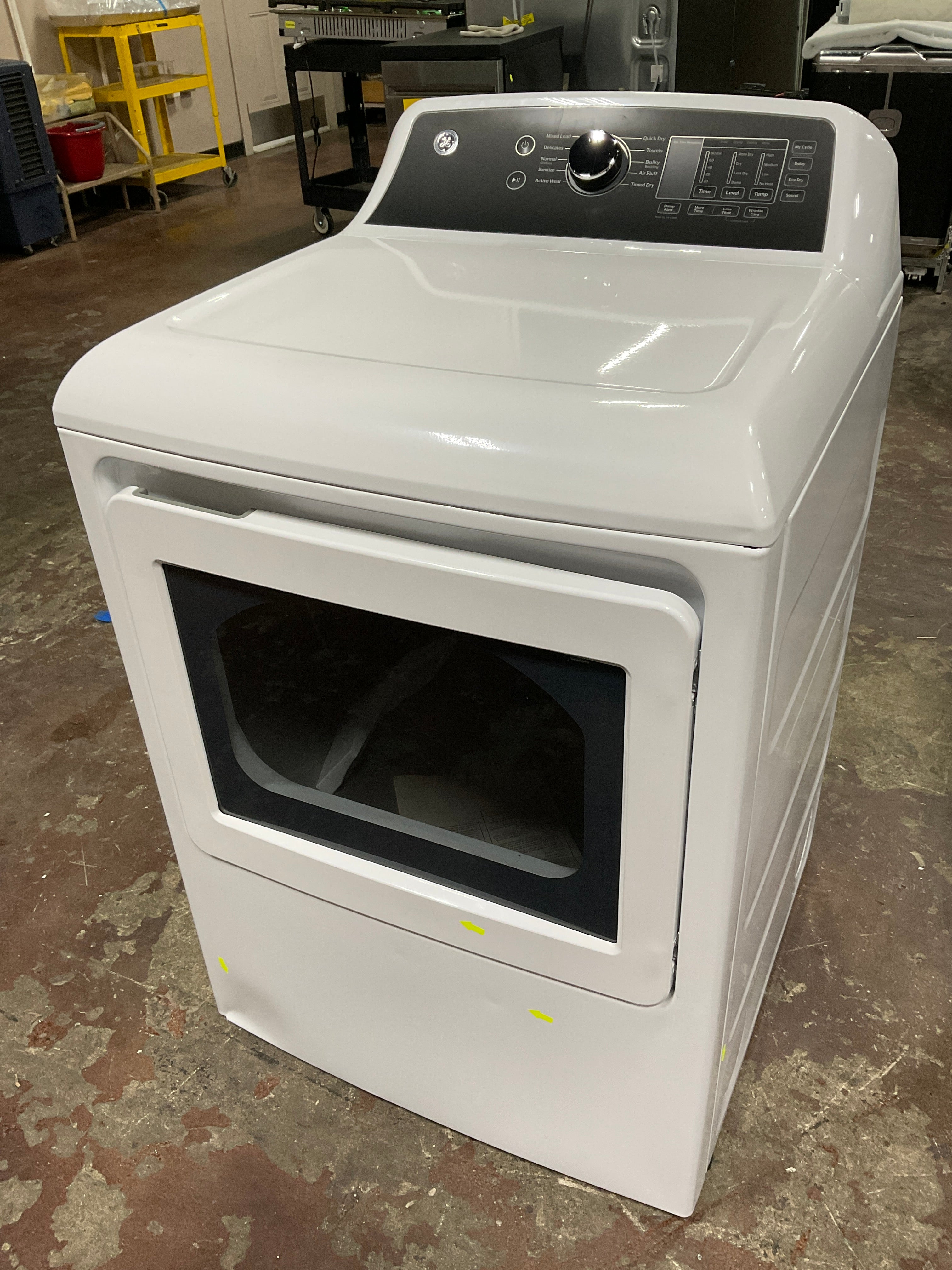 Front view, door closed