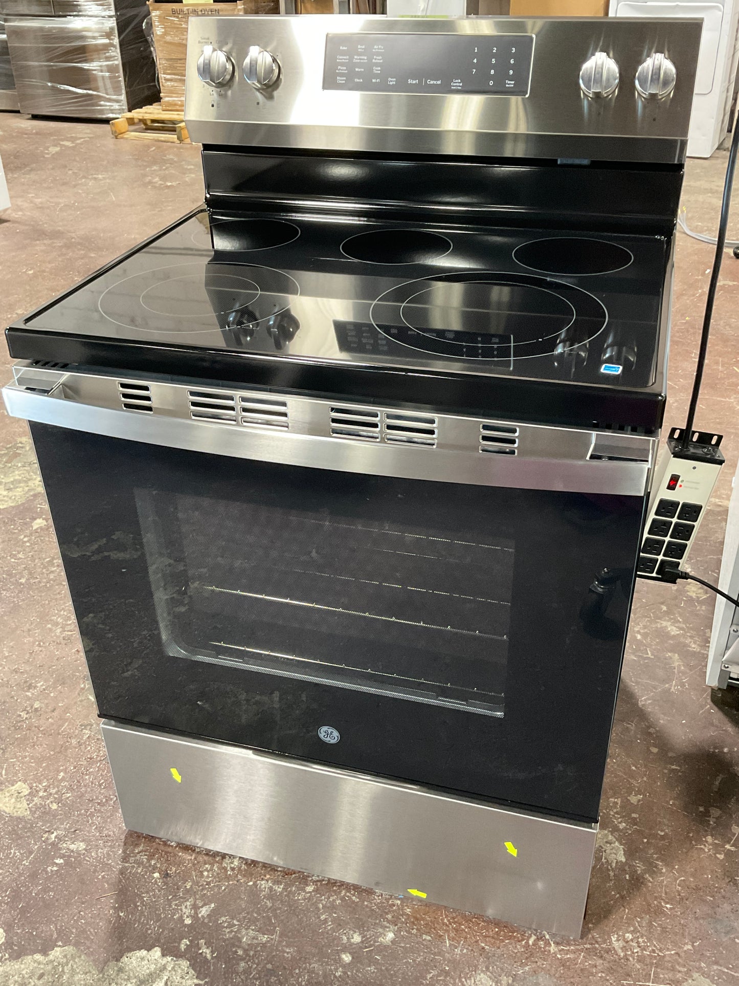 Front view, oven-door closed