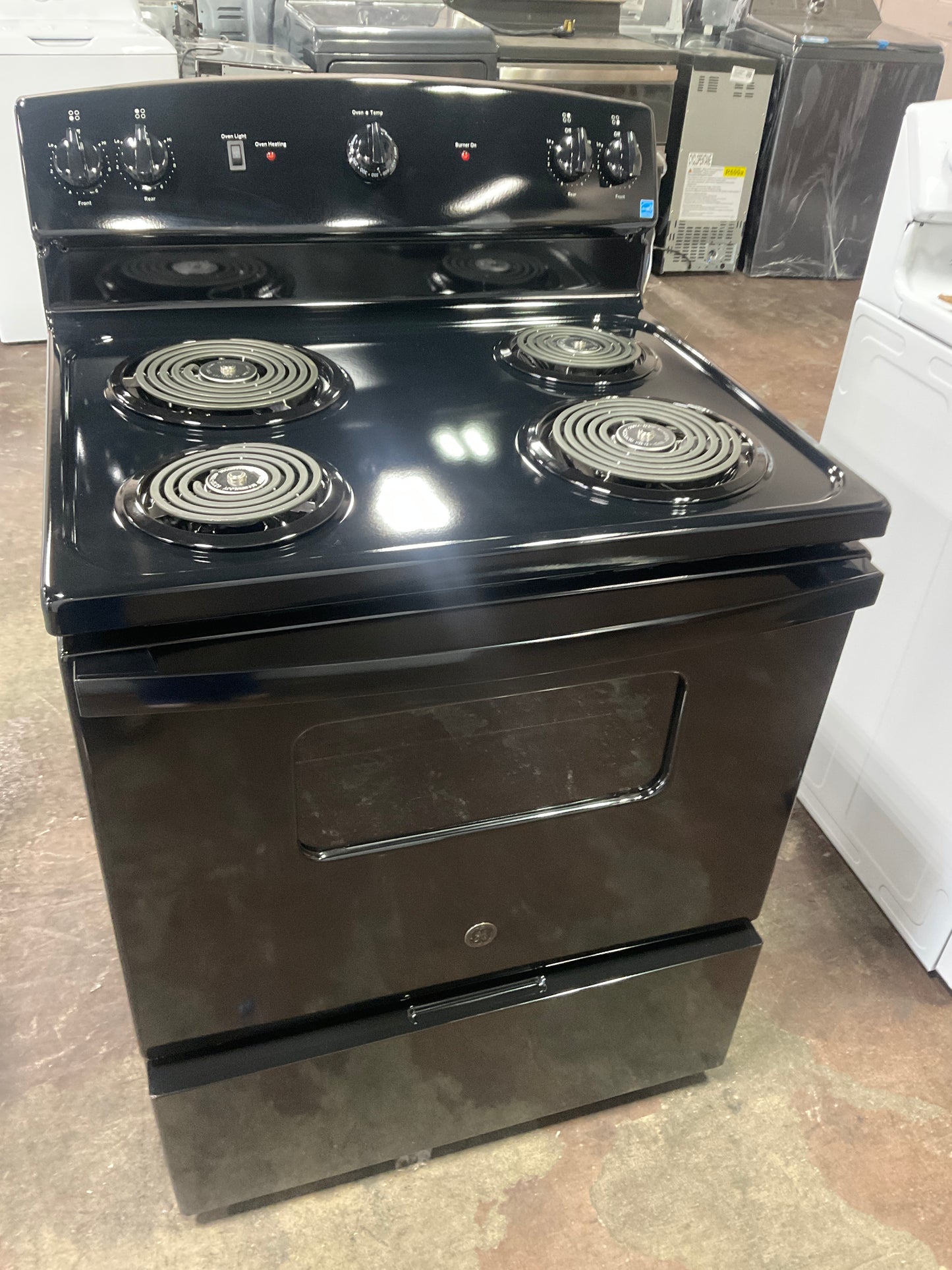 Front view, oven-door closed