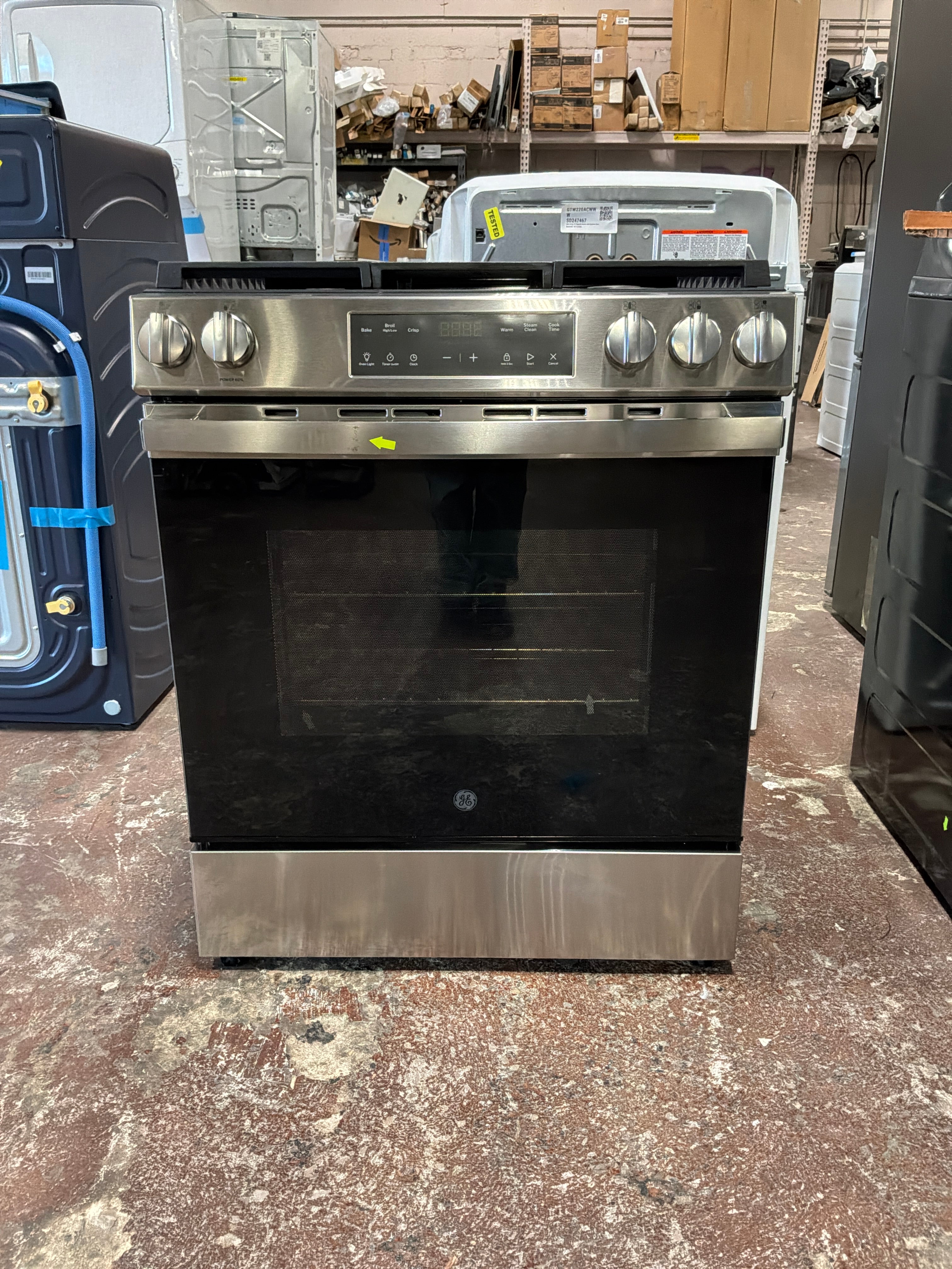 Front view, oven-door closed