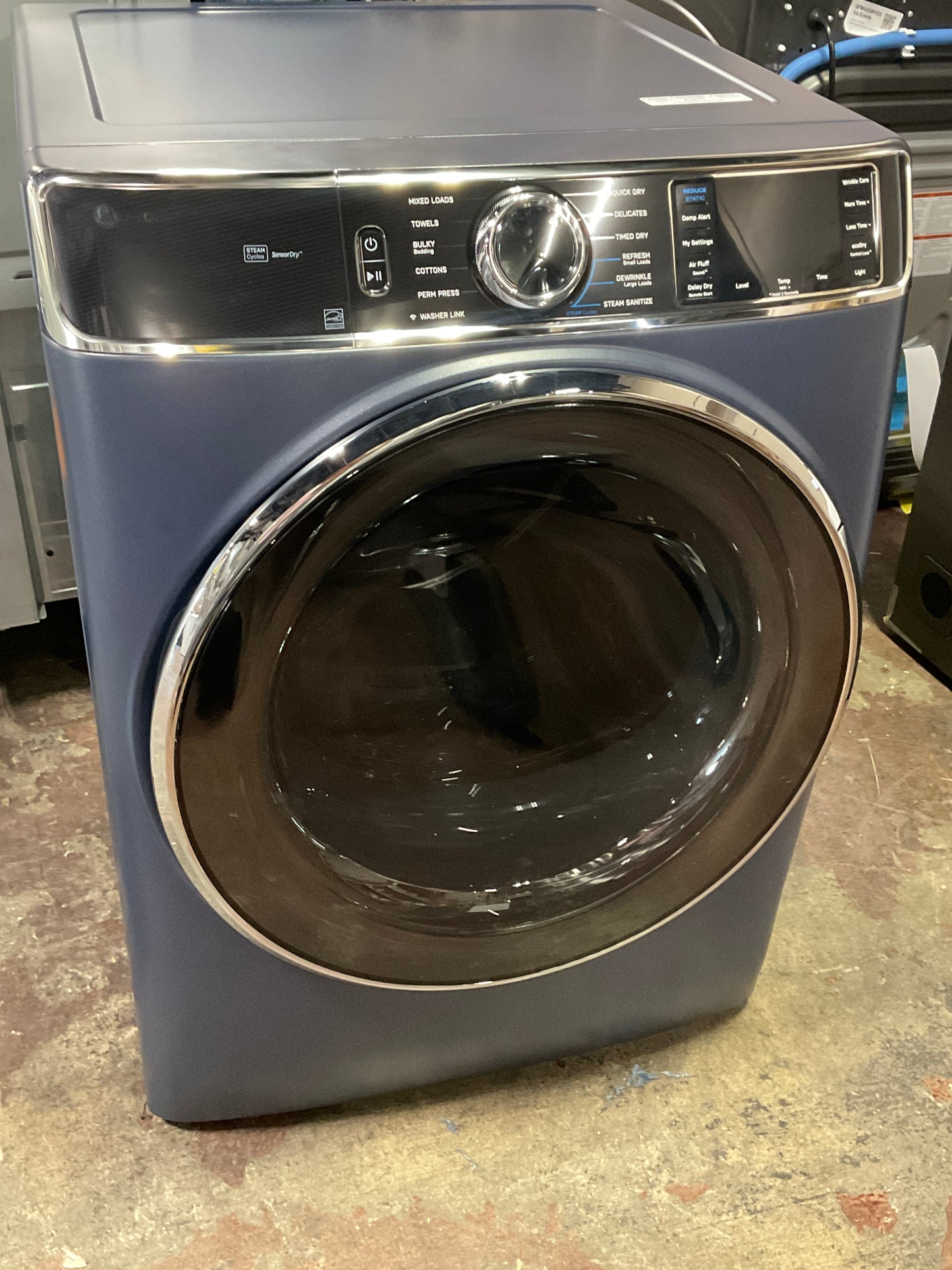 Front view, door closed