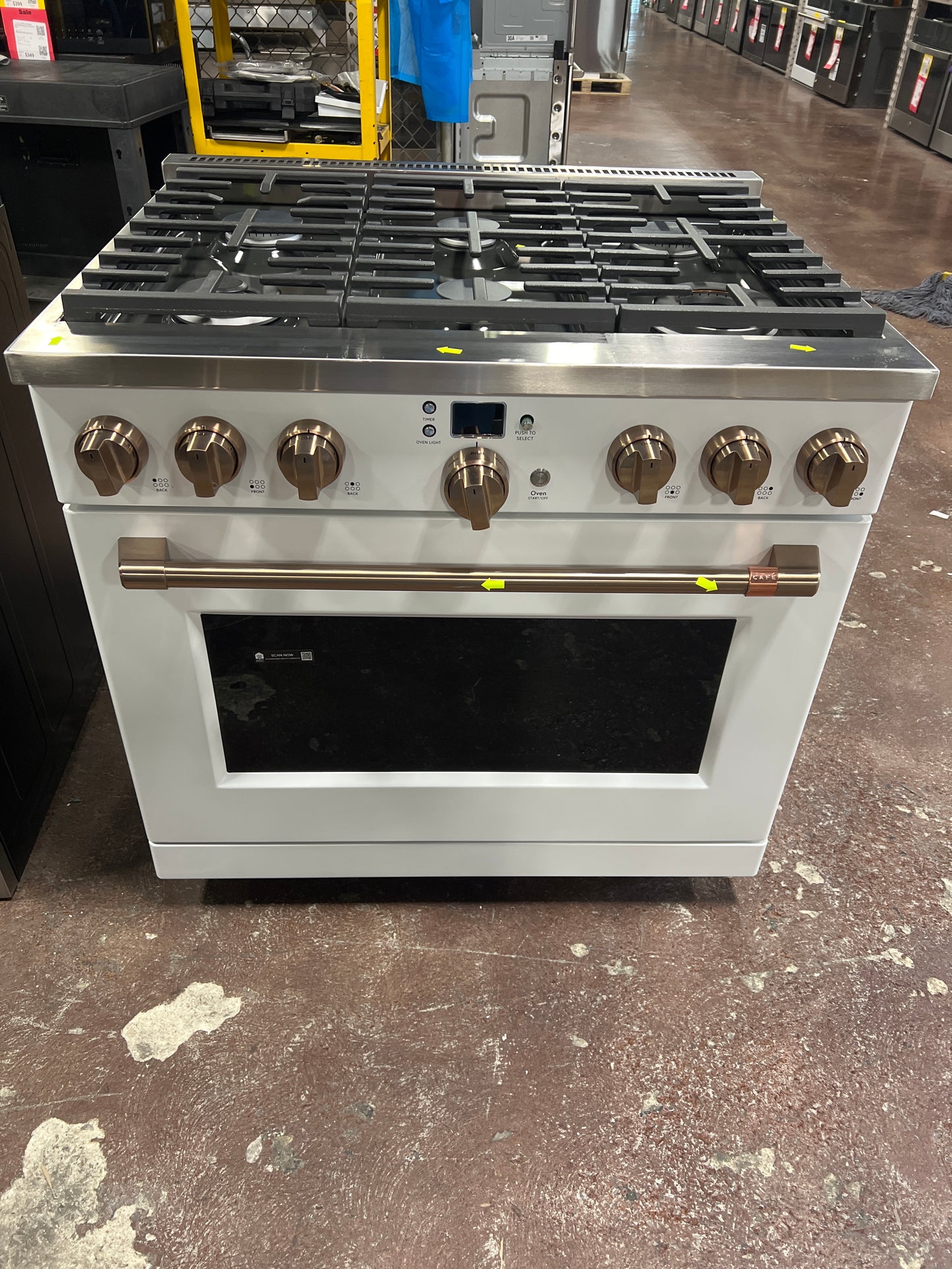 Front view, oven-door closed
