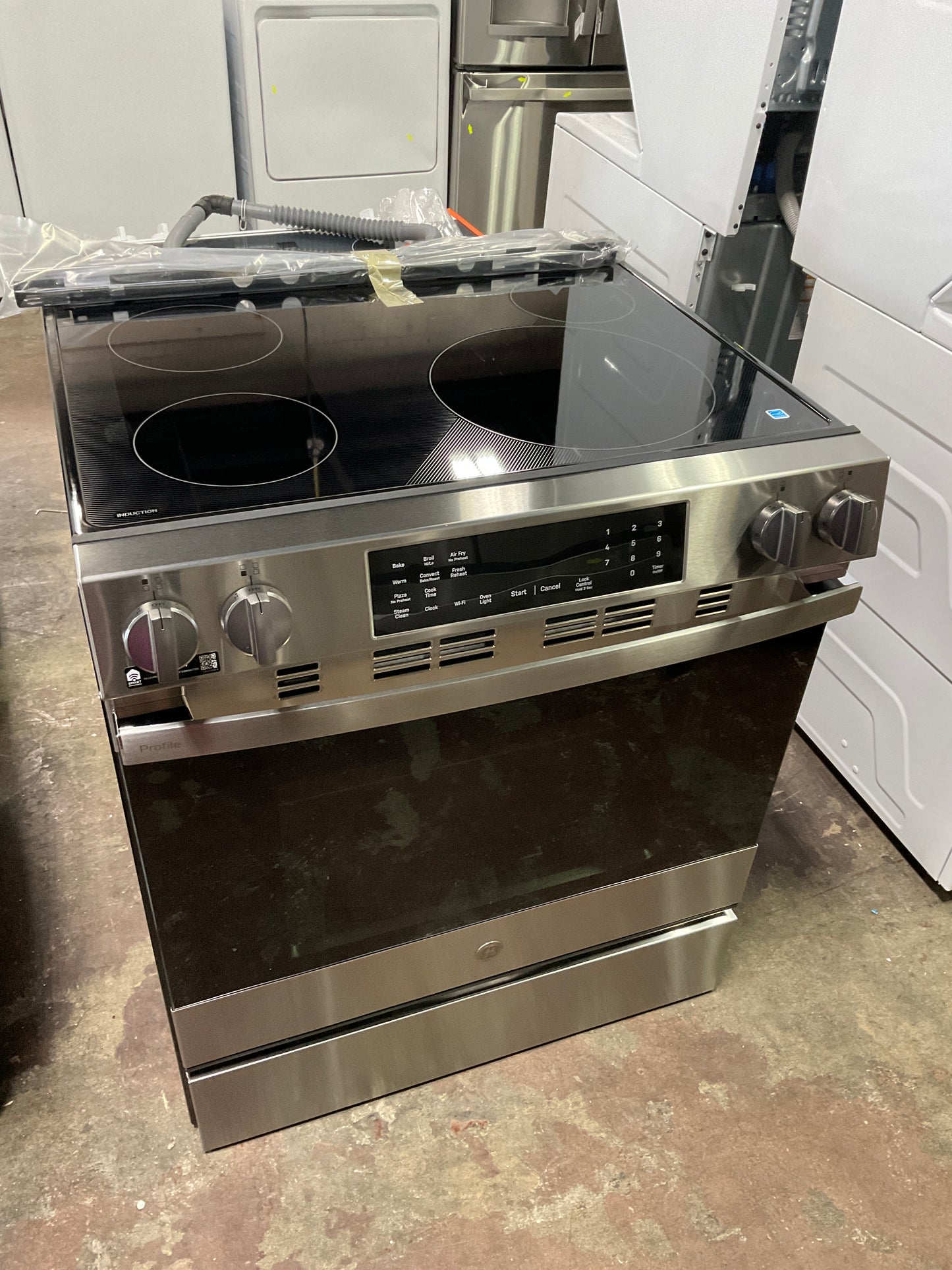 Front view, oven-door closed