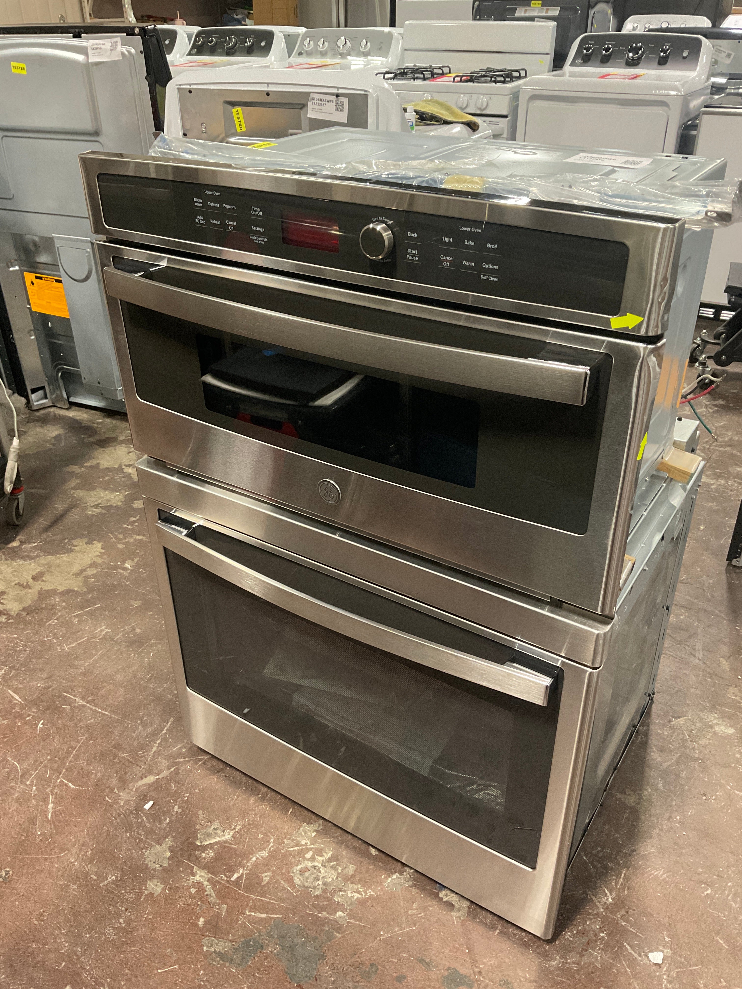 Front view, door closed