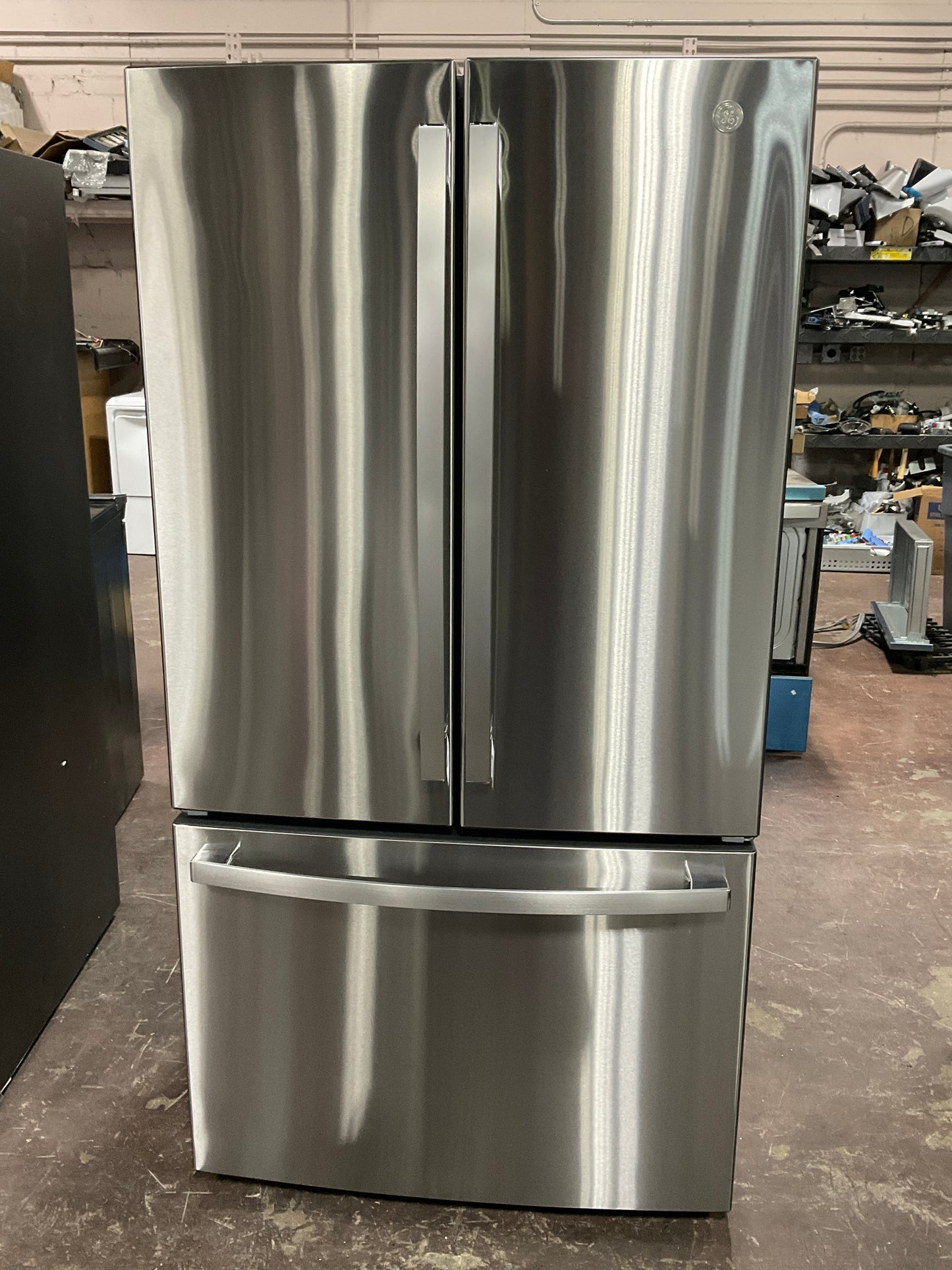 Front view, door closed