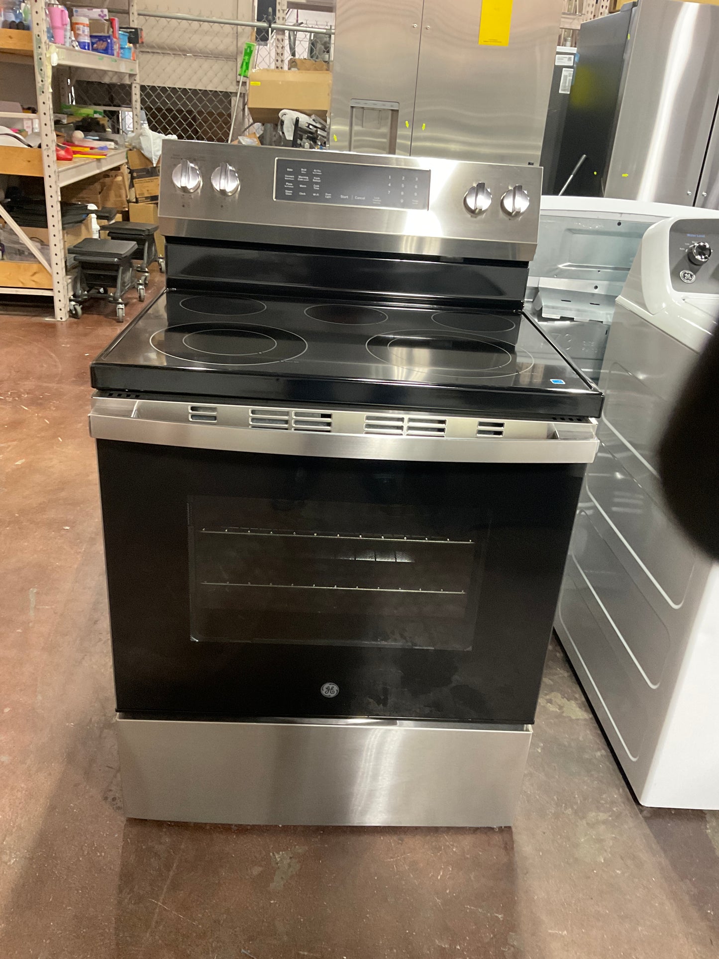 Front view, oven-door closed