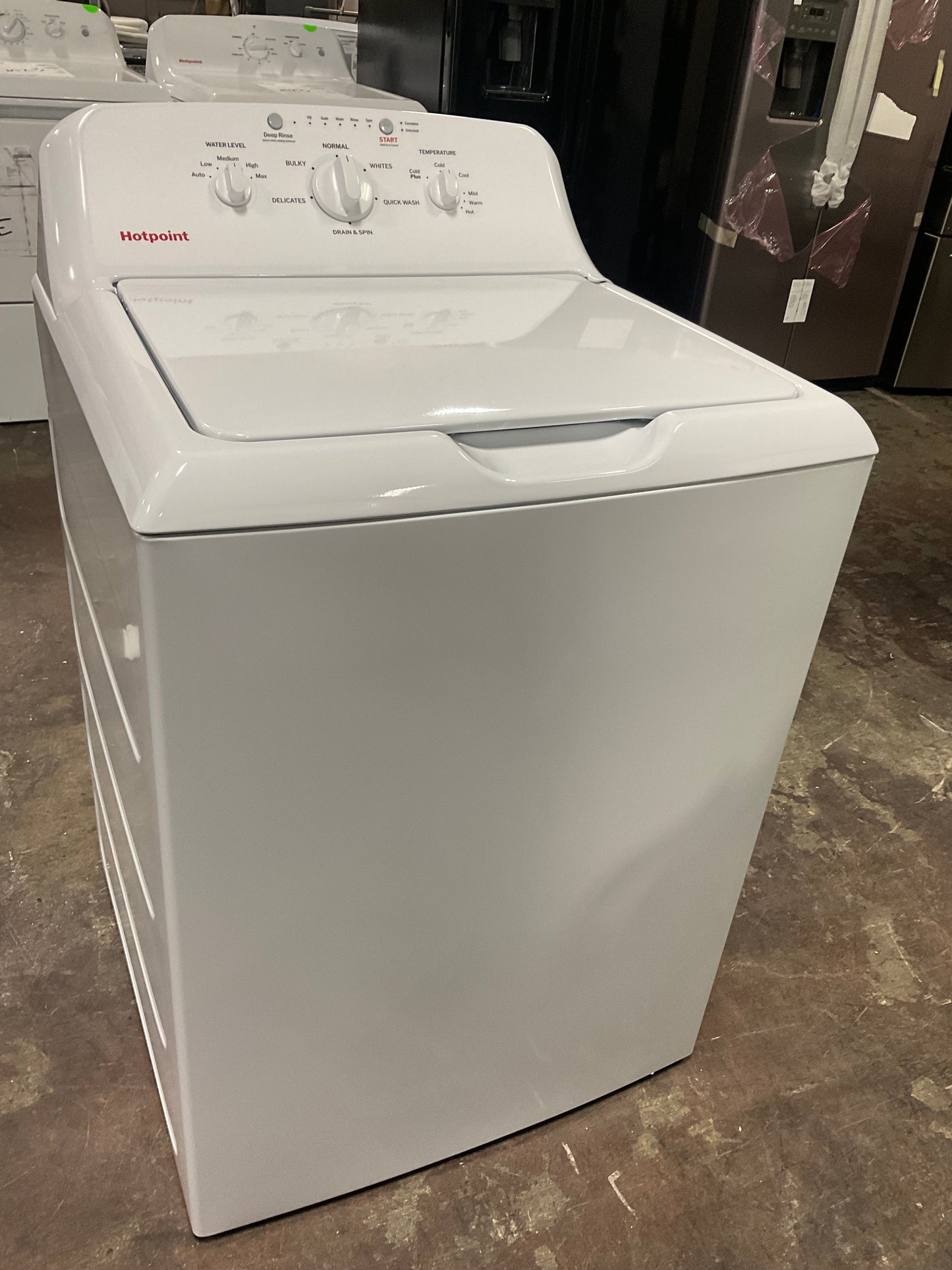 Front view, door closed