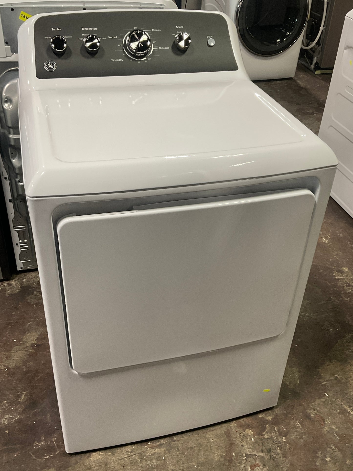 Front view, door closed