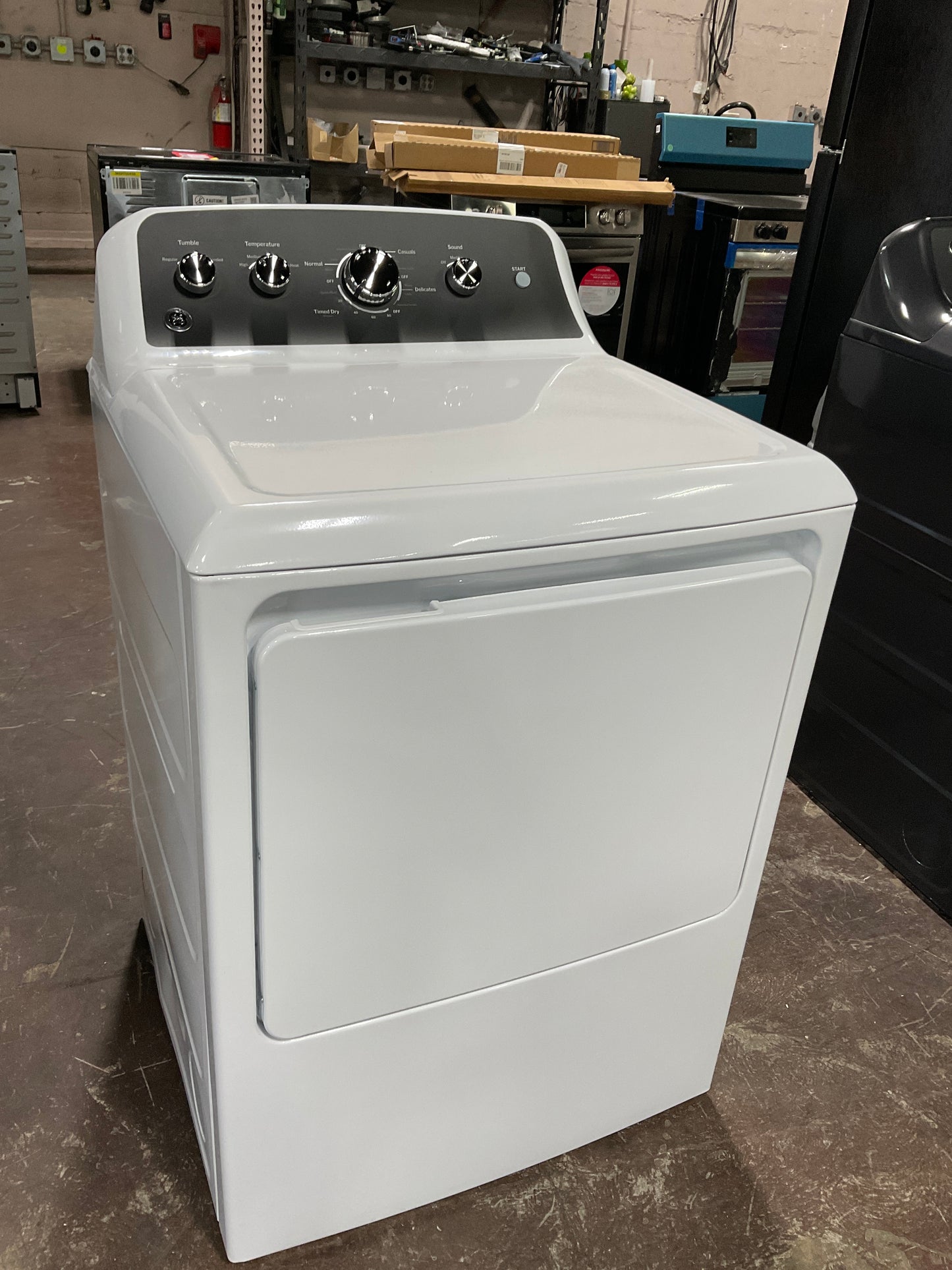 Front view, door closed