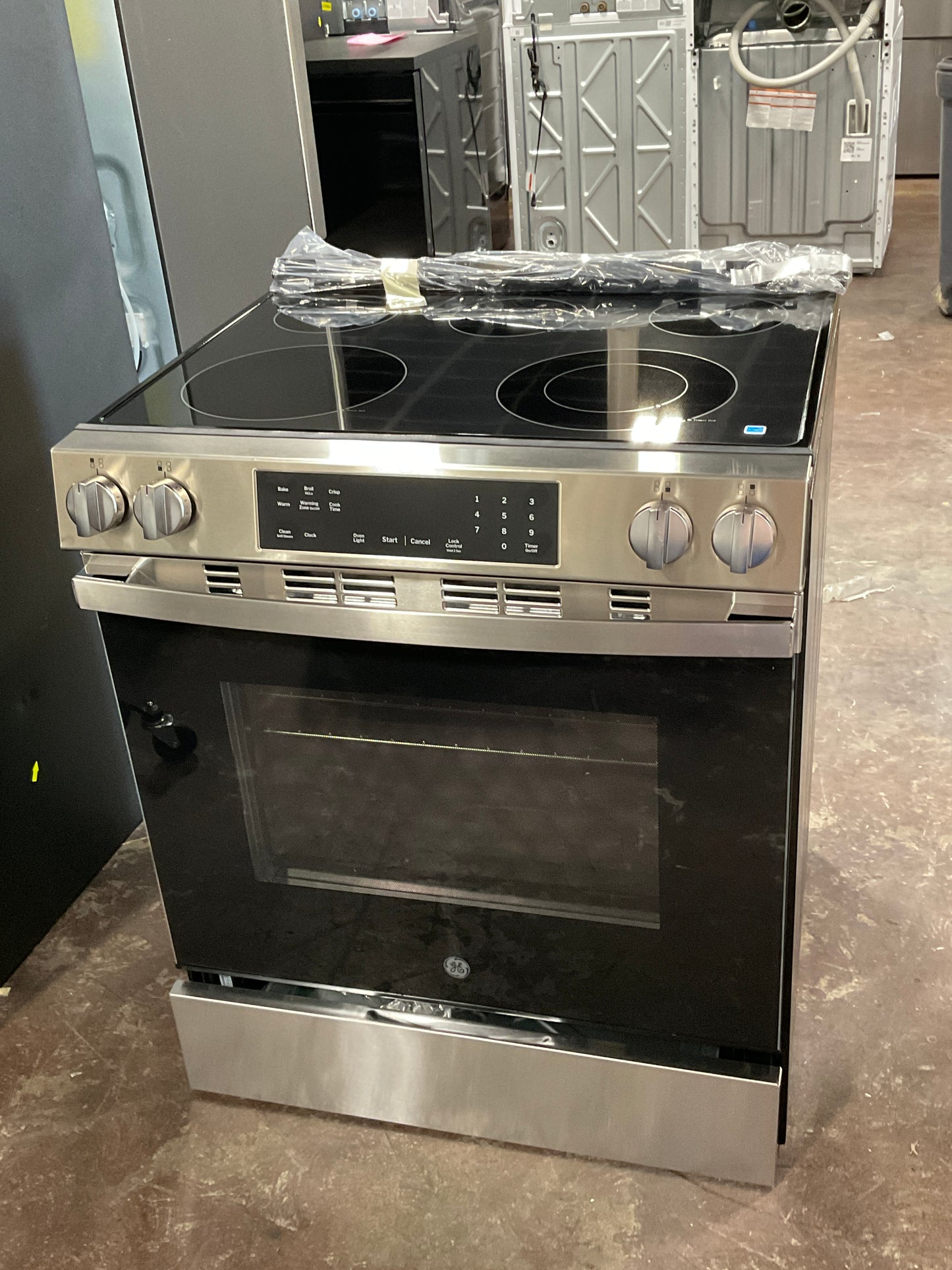 Front view, oven-door closed