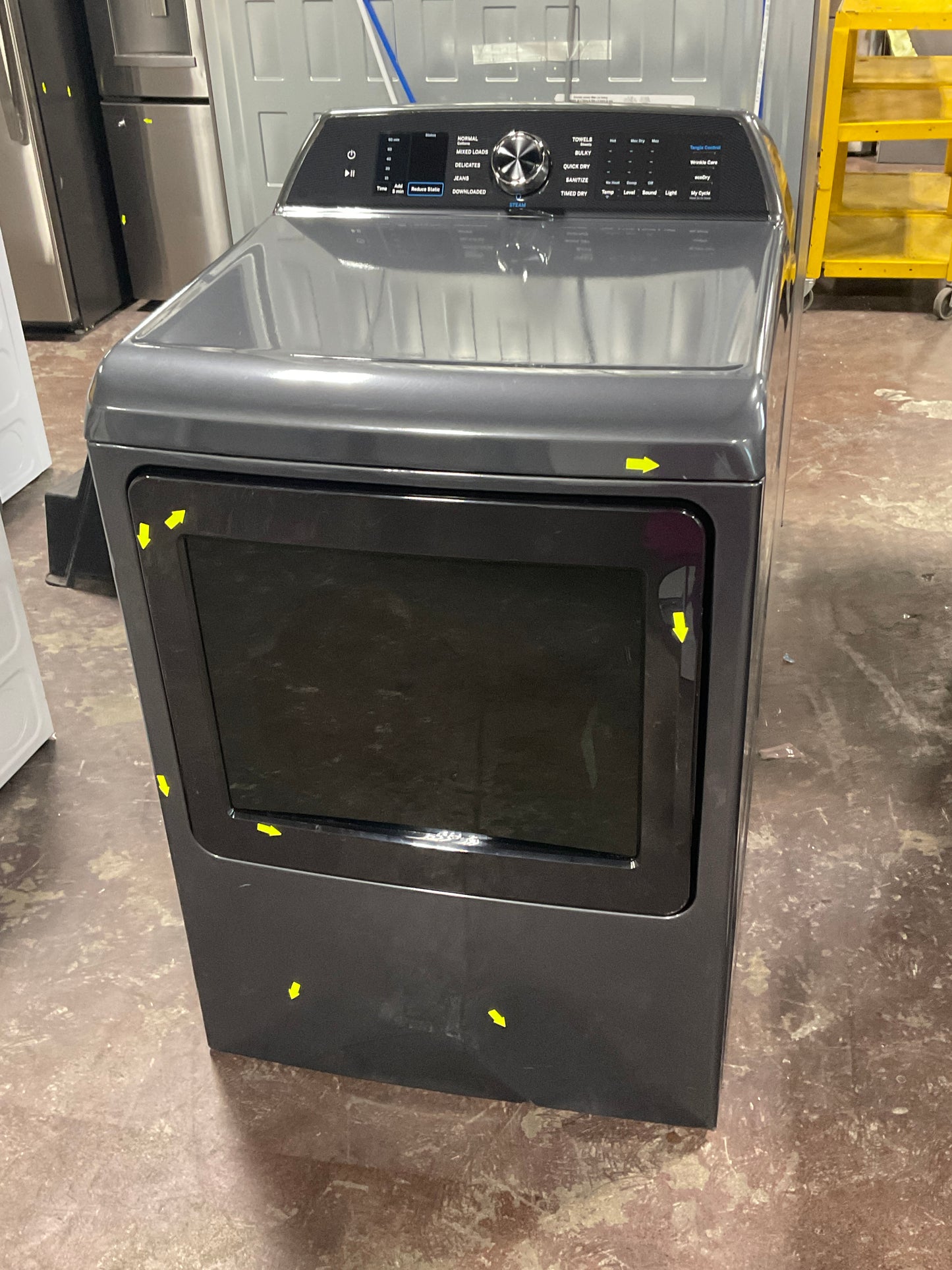 Front view, door closed