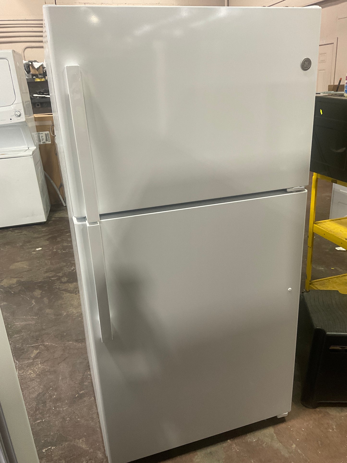 Front view, door closed