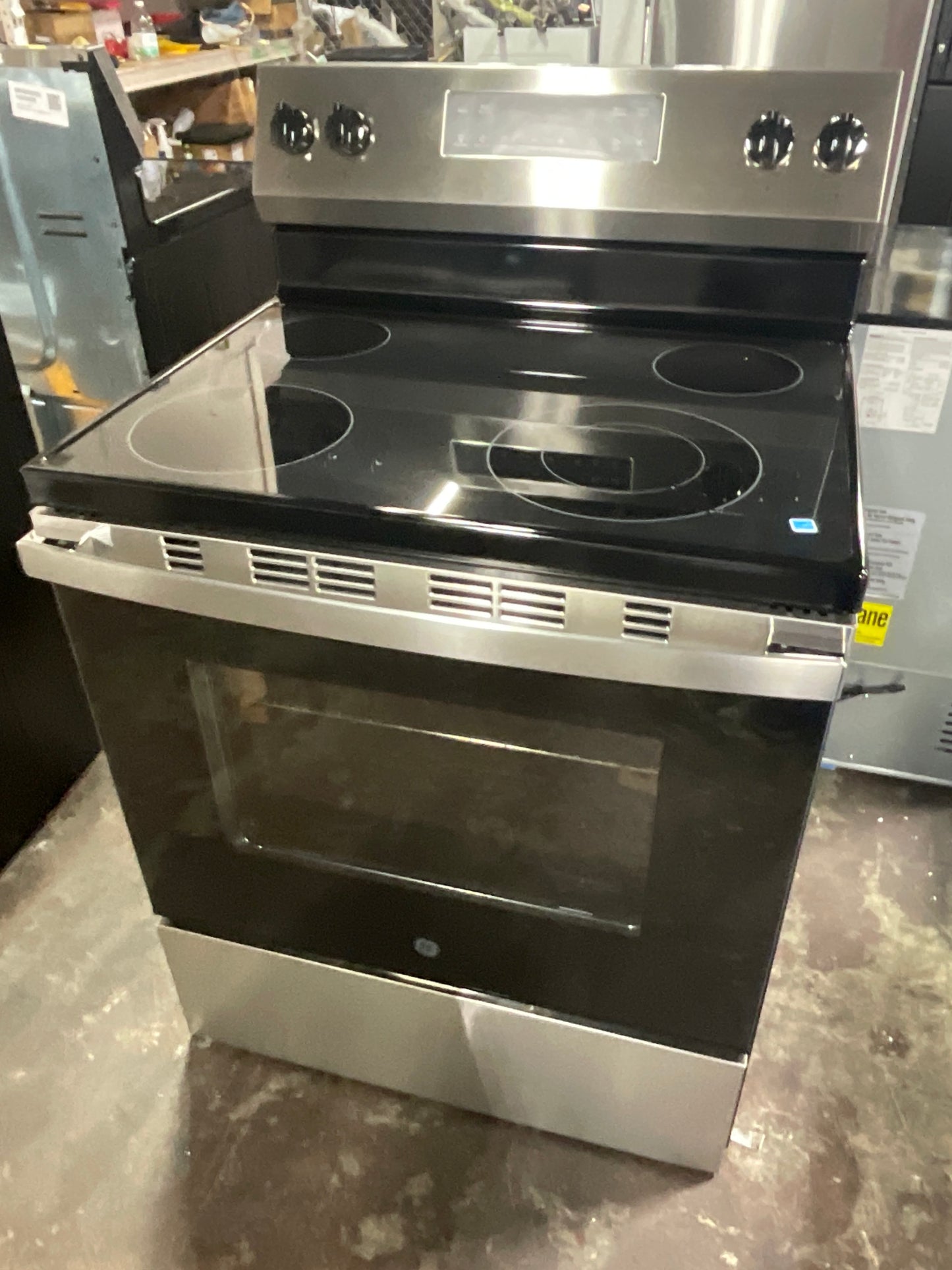 Front view, oven-door closed