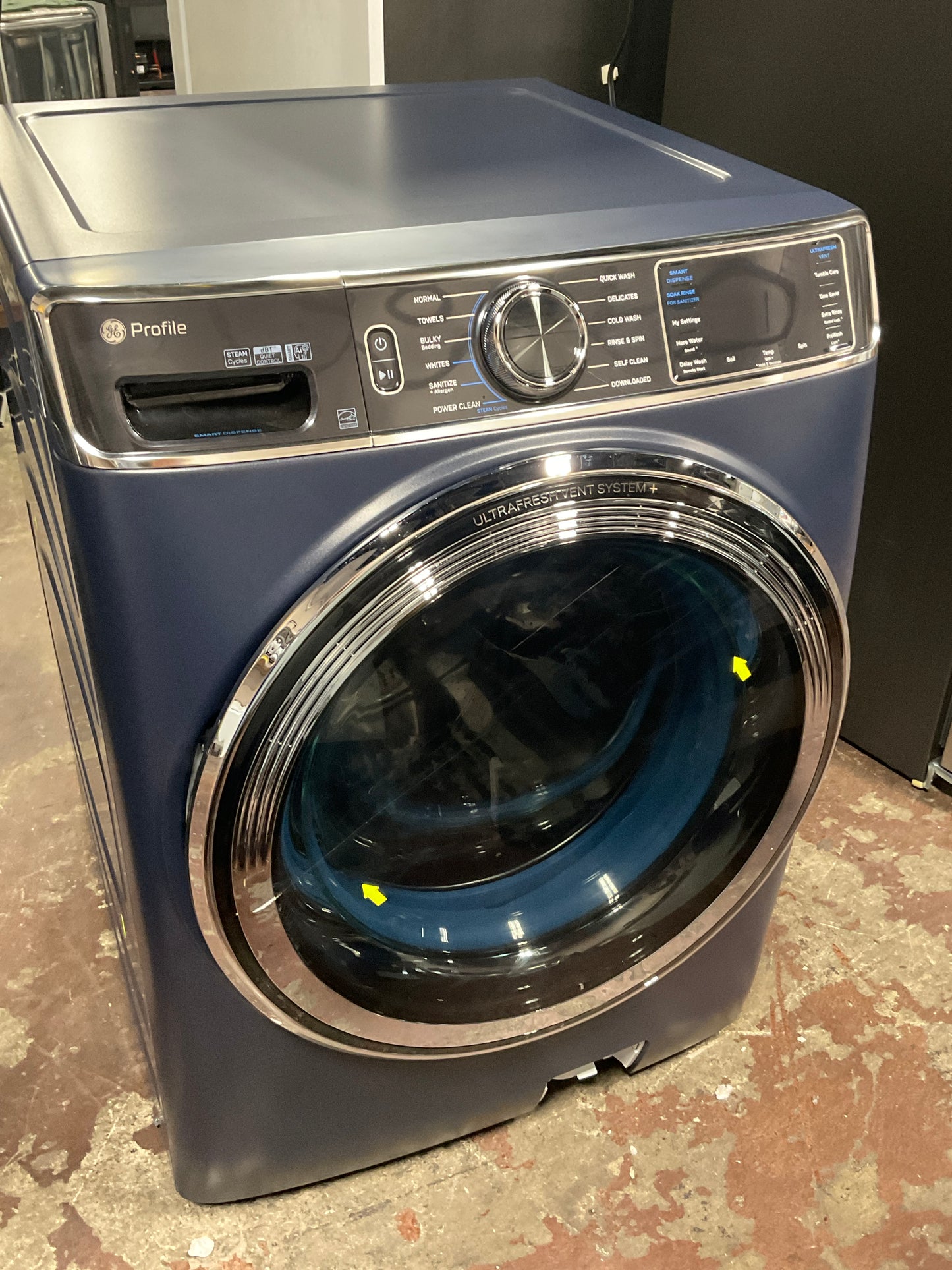 Front view, door closed