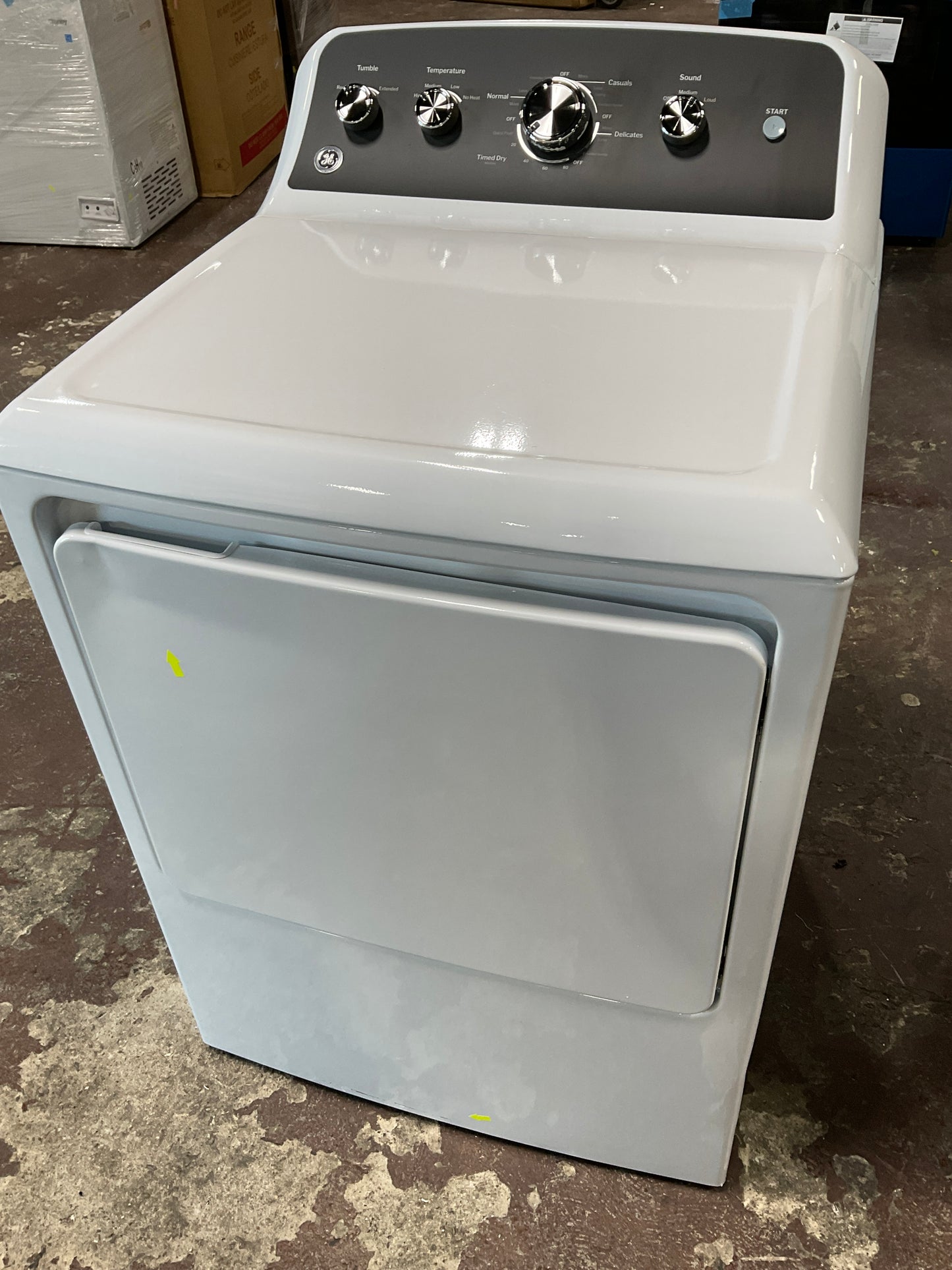 Front view, door closed