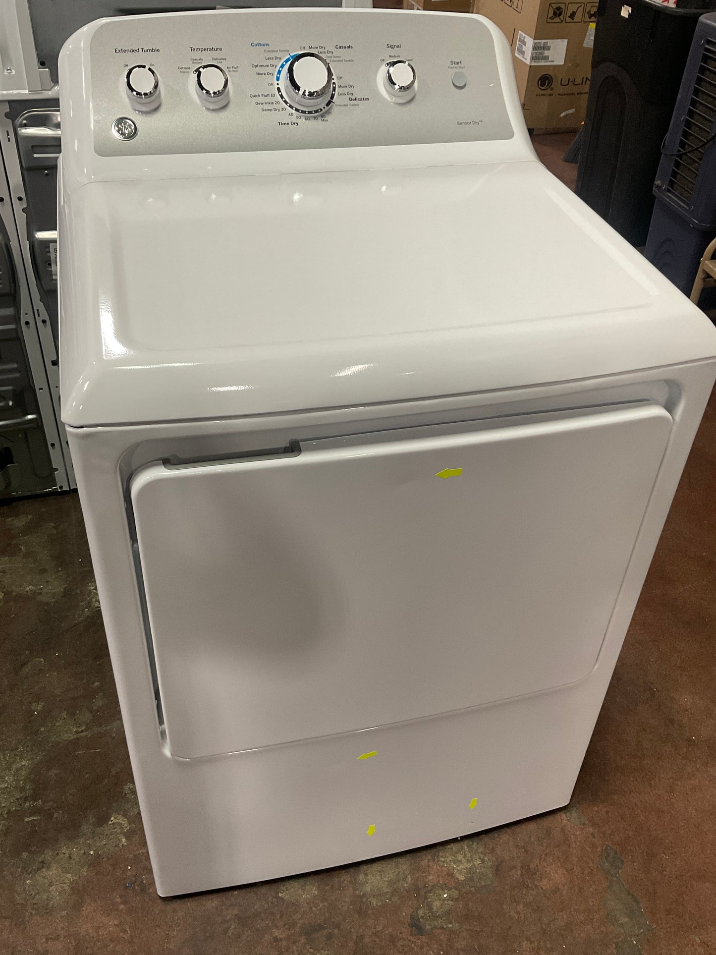 Front view, door closed