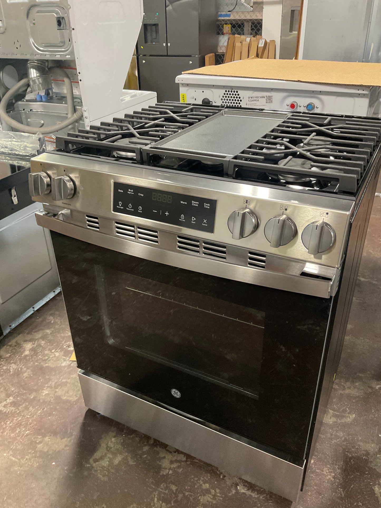 Front view, oven-door closed