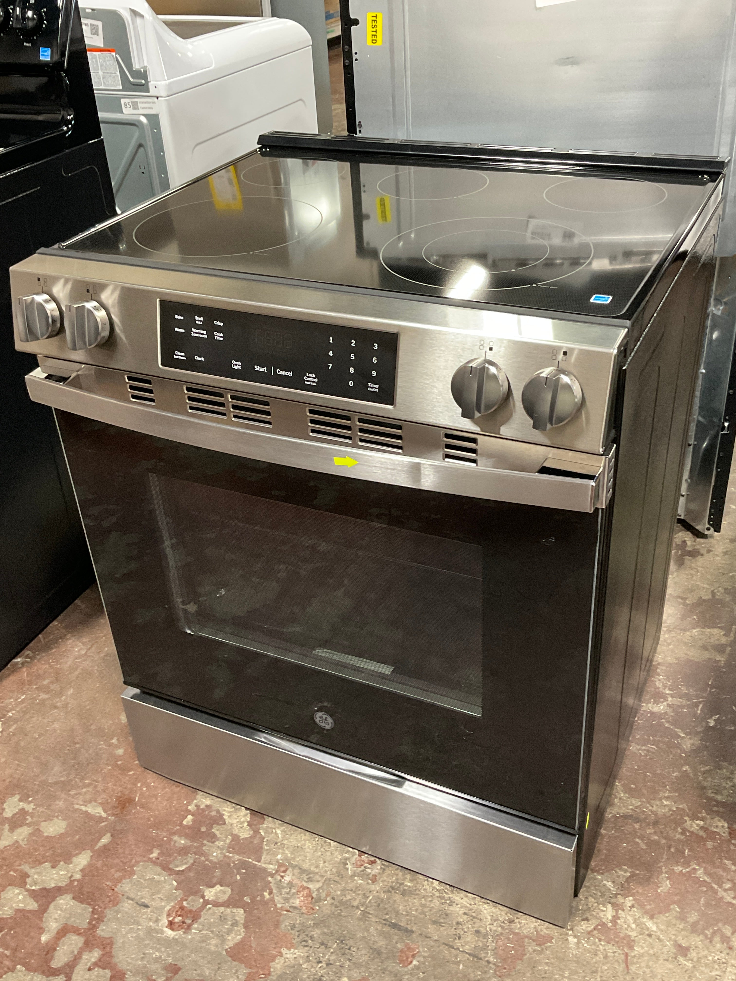 Front view, oven-door closed