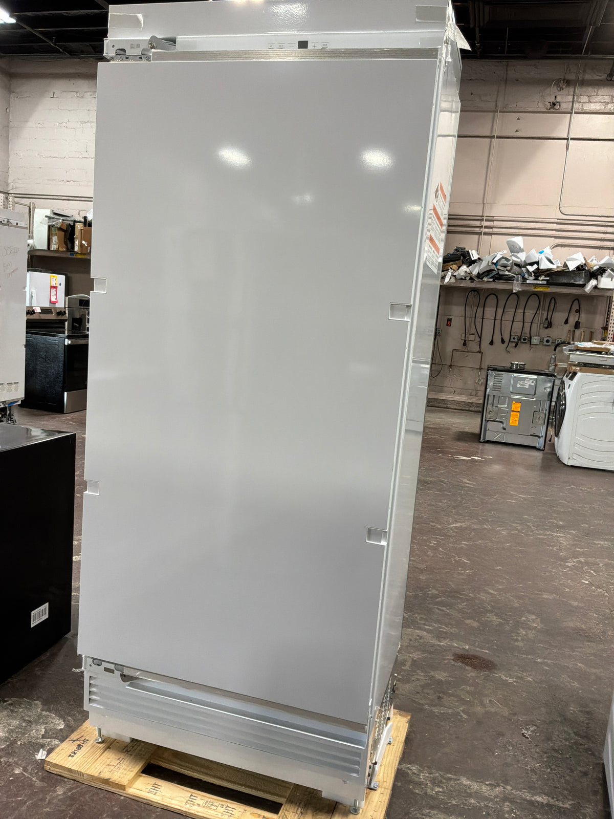 Front view, door closed