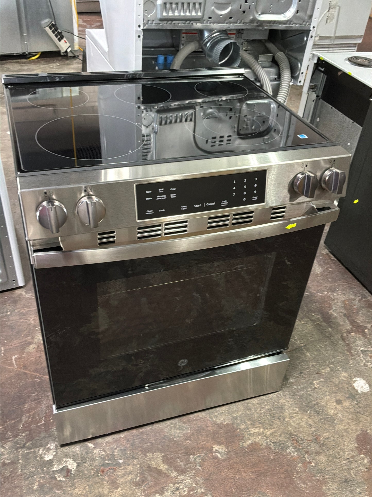 Front view, oven-door closed