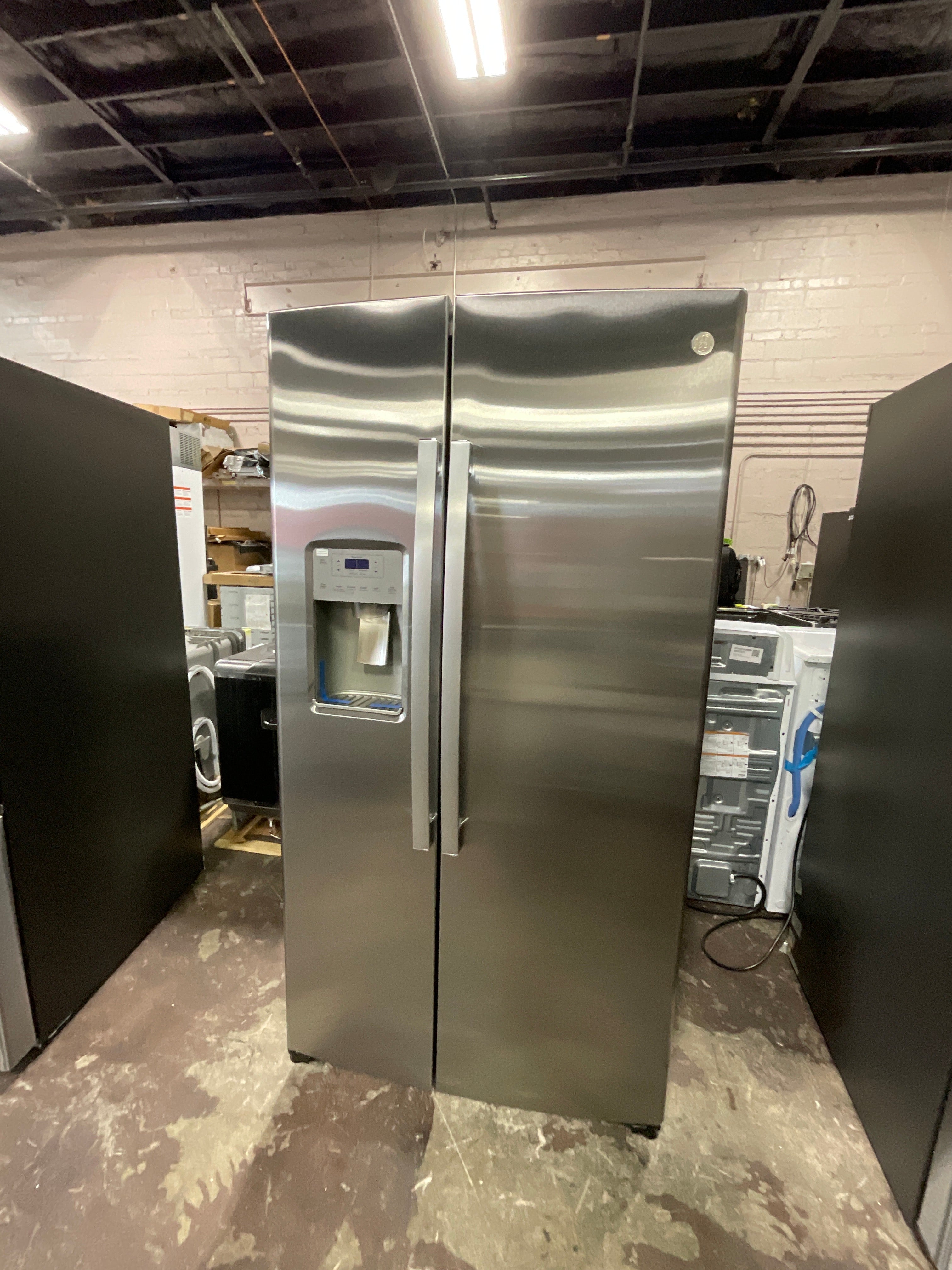 Front view, door closed