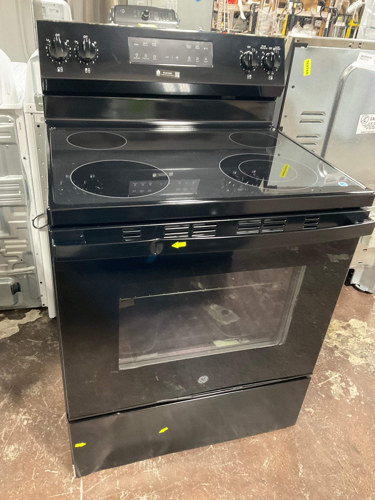 Front view, oven-door closed