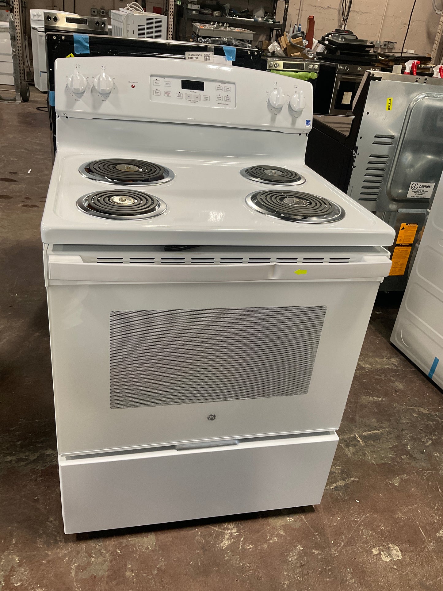 Front view, oven-door closed
