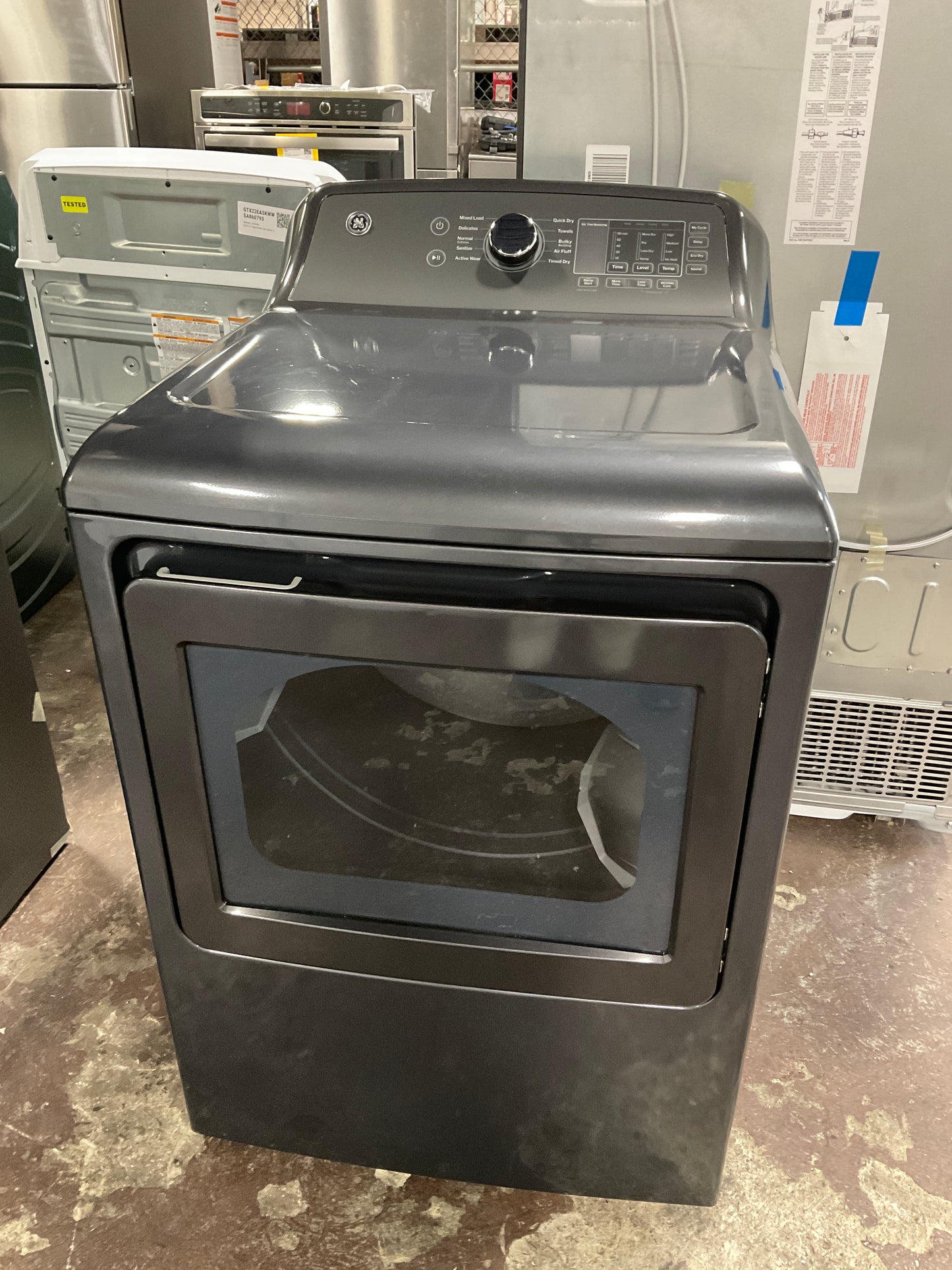 Front view, door closed