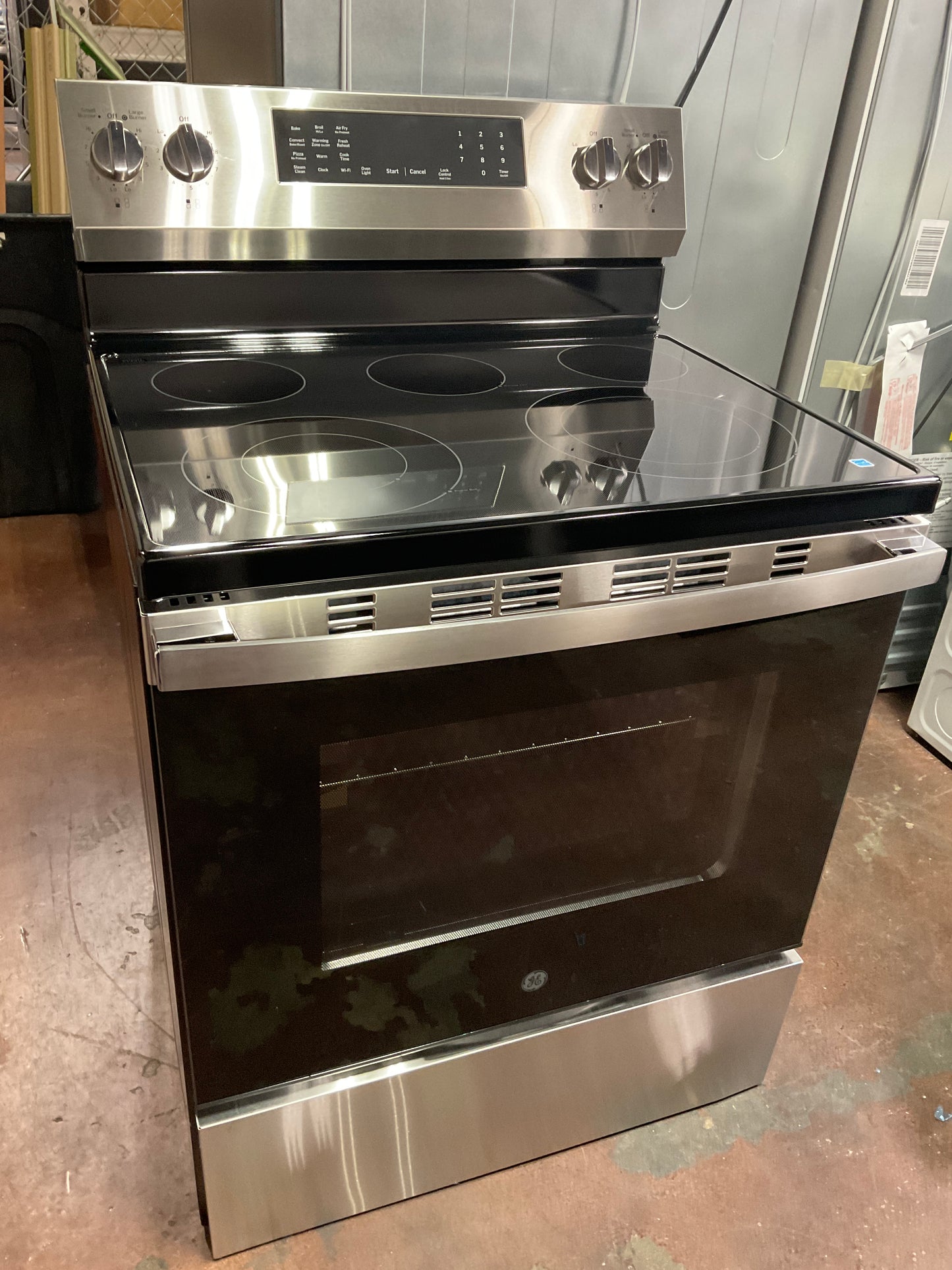 Front view, oven-door closed