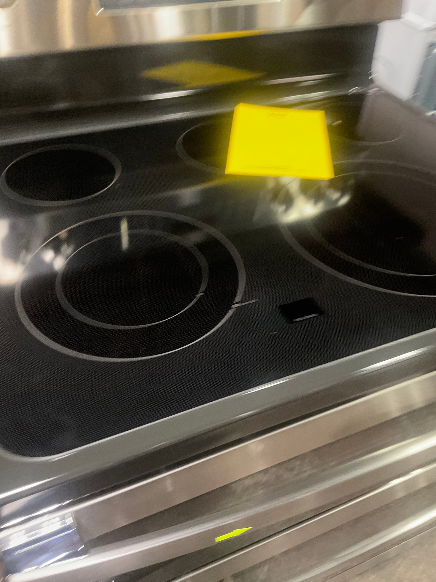 Front view, oven-door closed