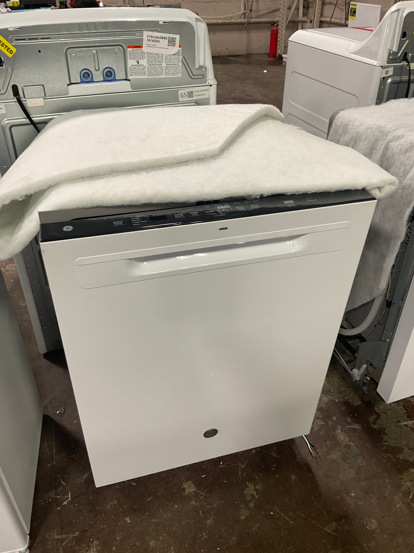 Front view, doors closed