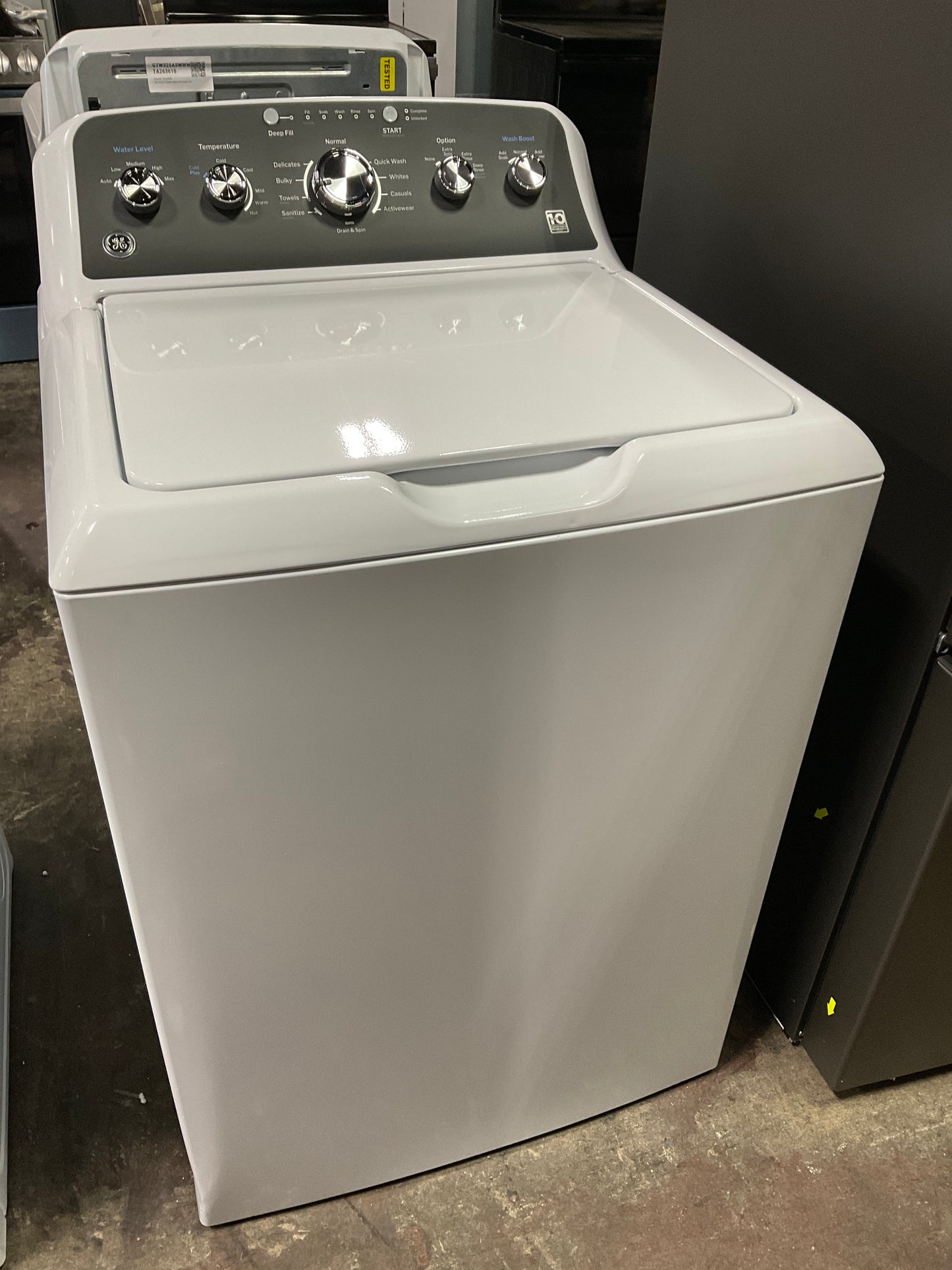 Front view, door closed