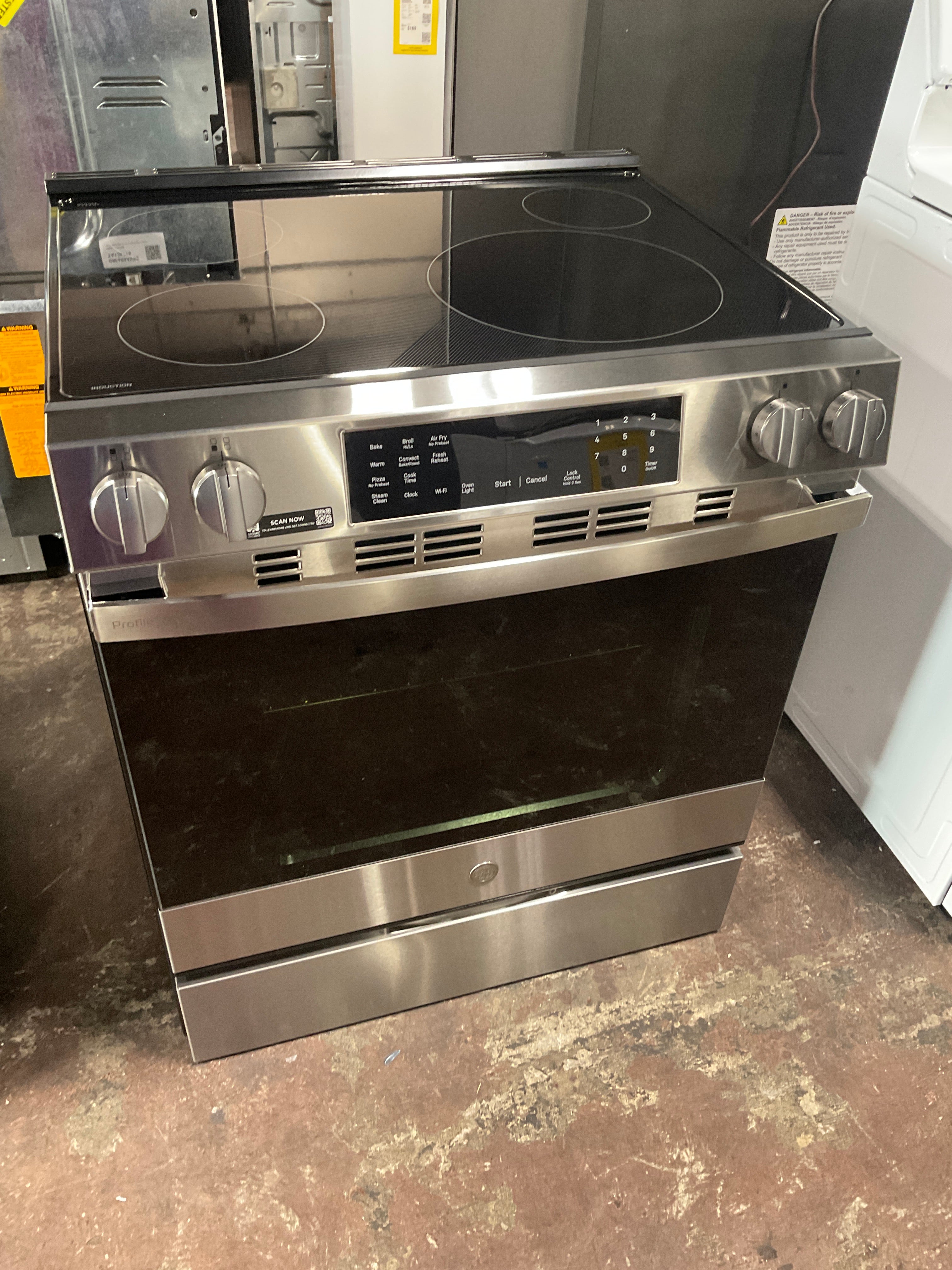 Front view, oven-door closed