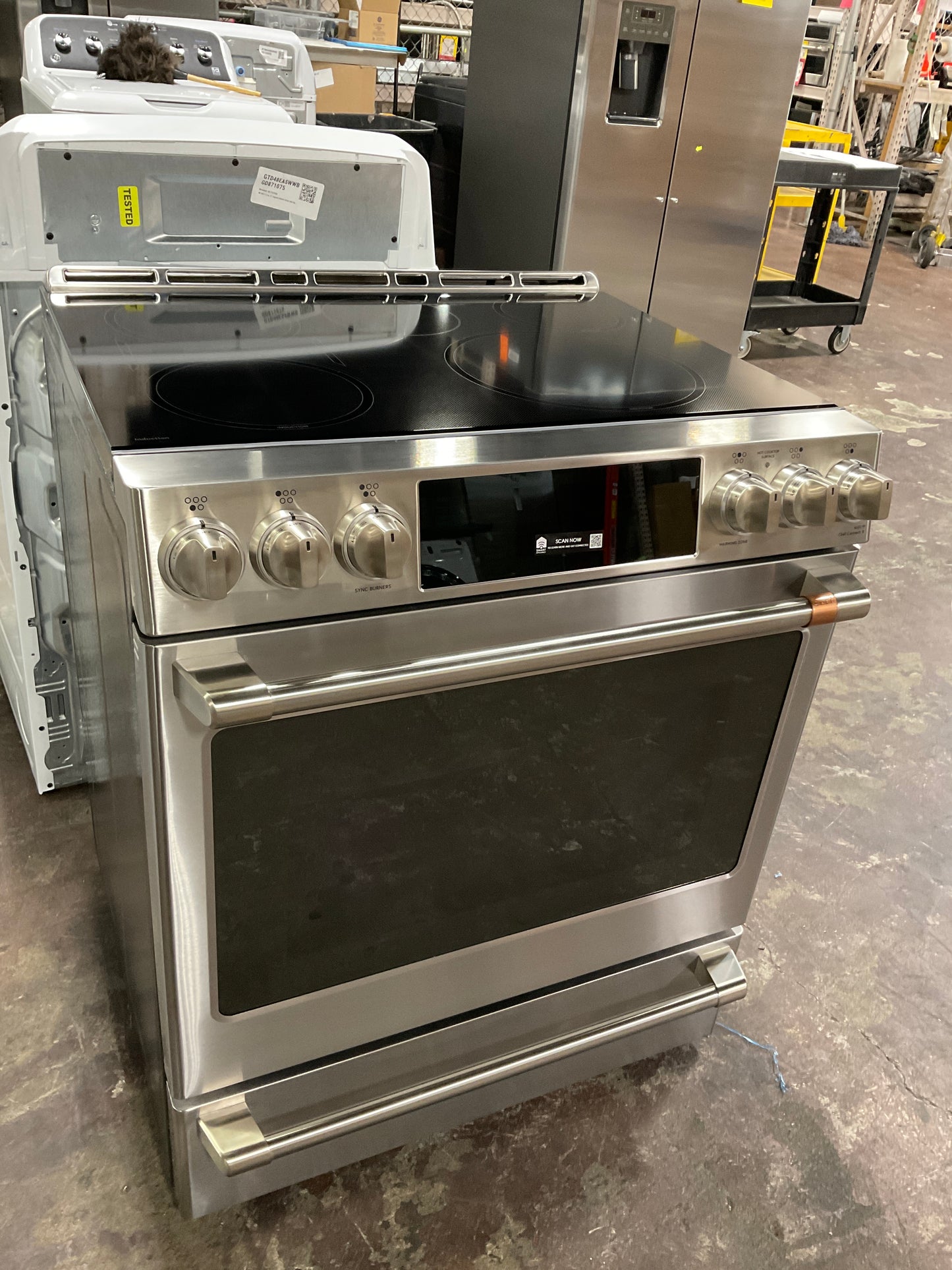 Front view, oven-door closed