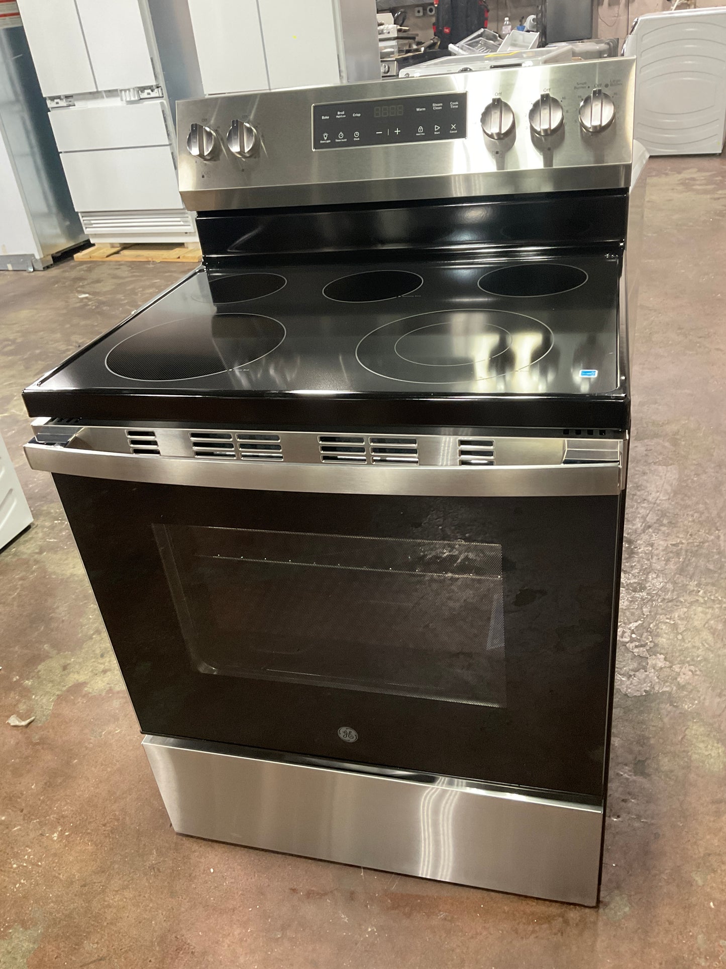 Front view, oven-door closed