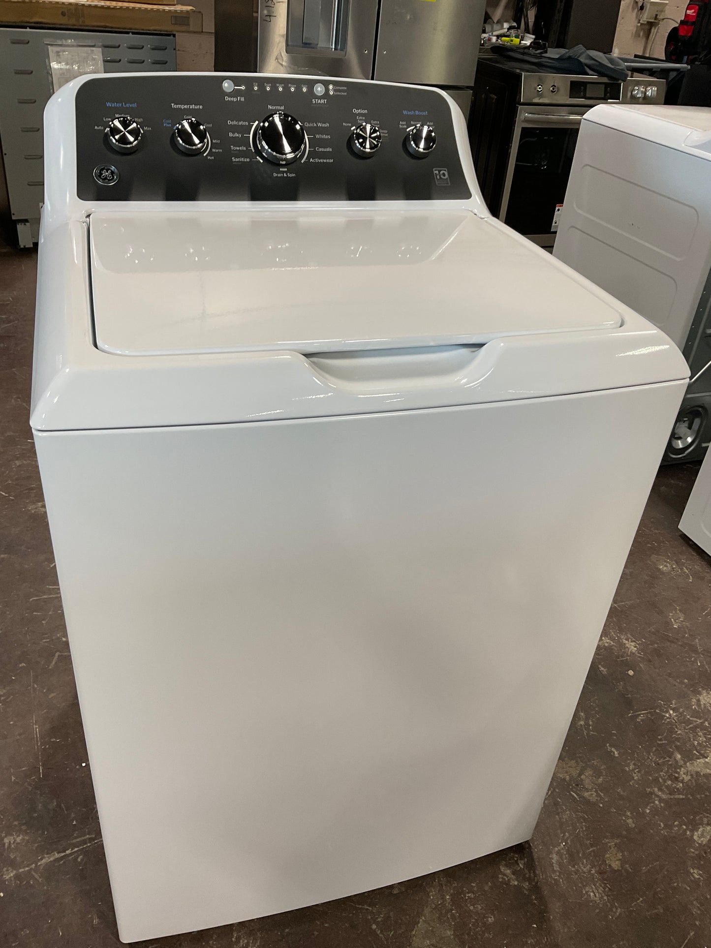 Front view, door closed