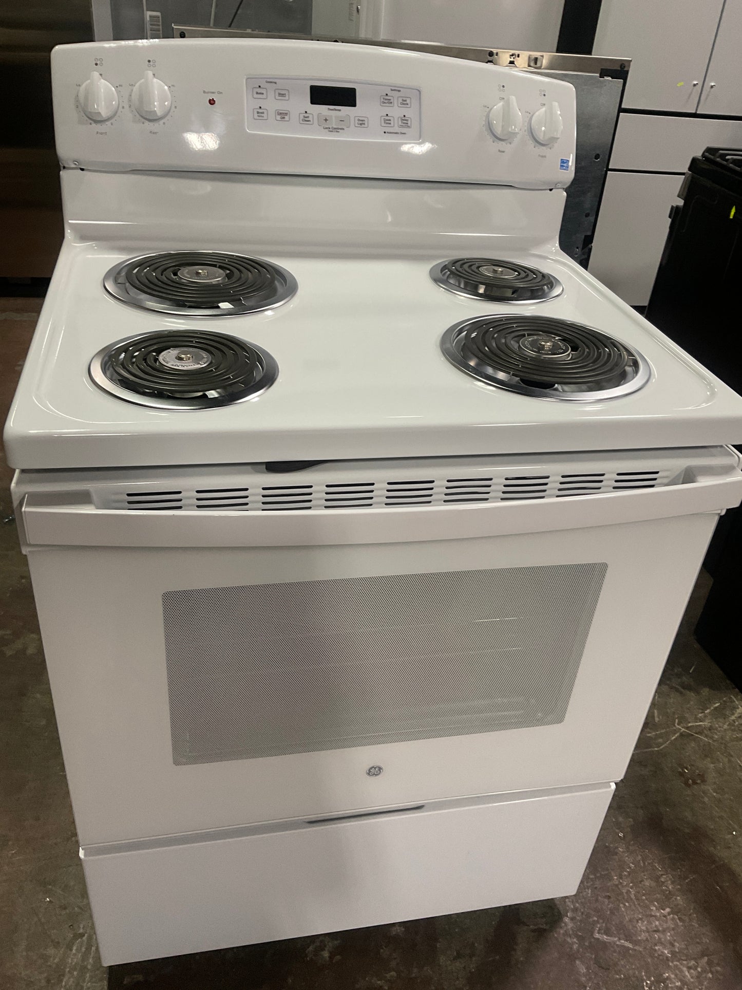 Front view, oven-door closed