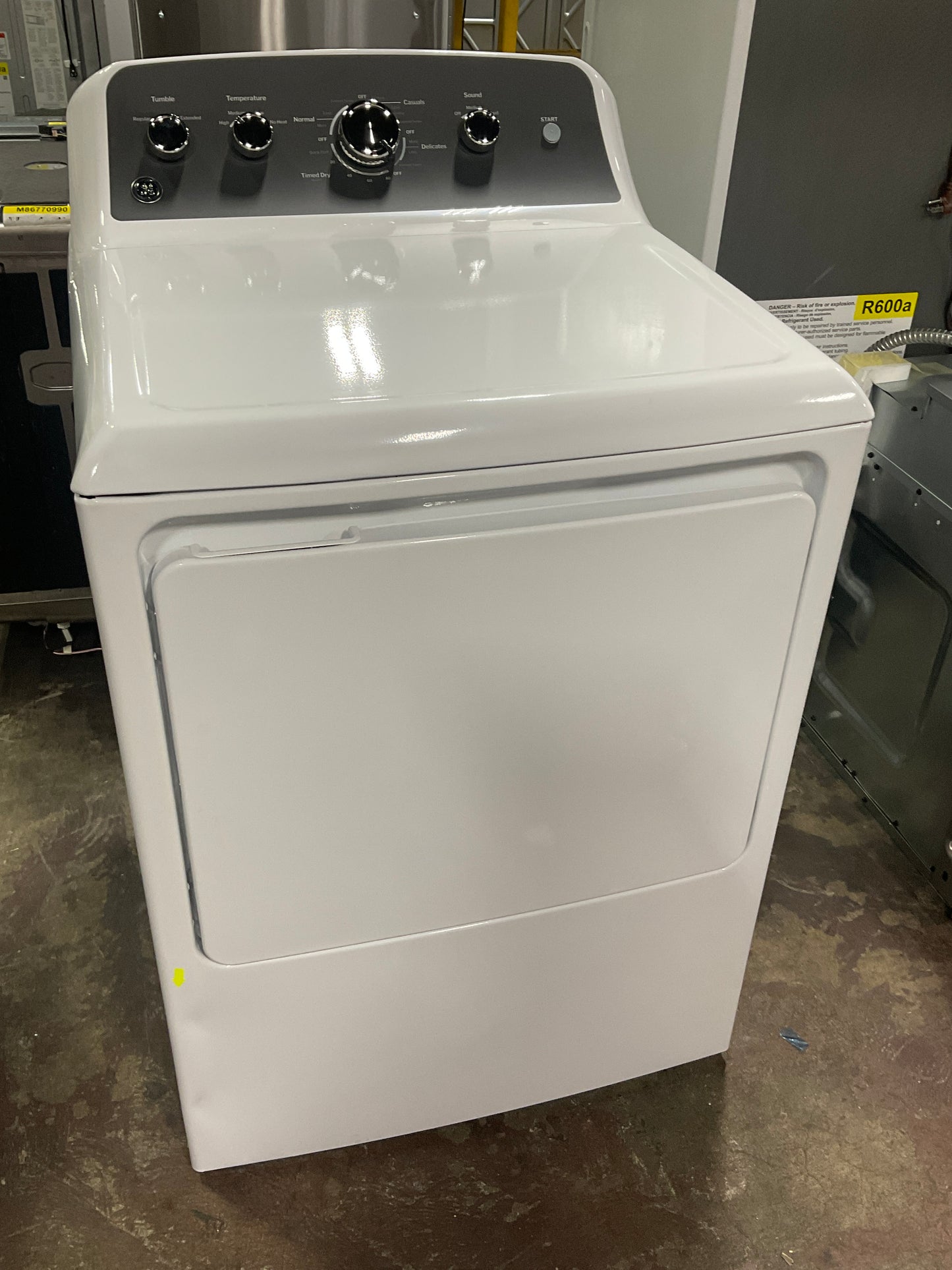 Front view, door closed