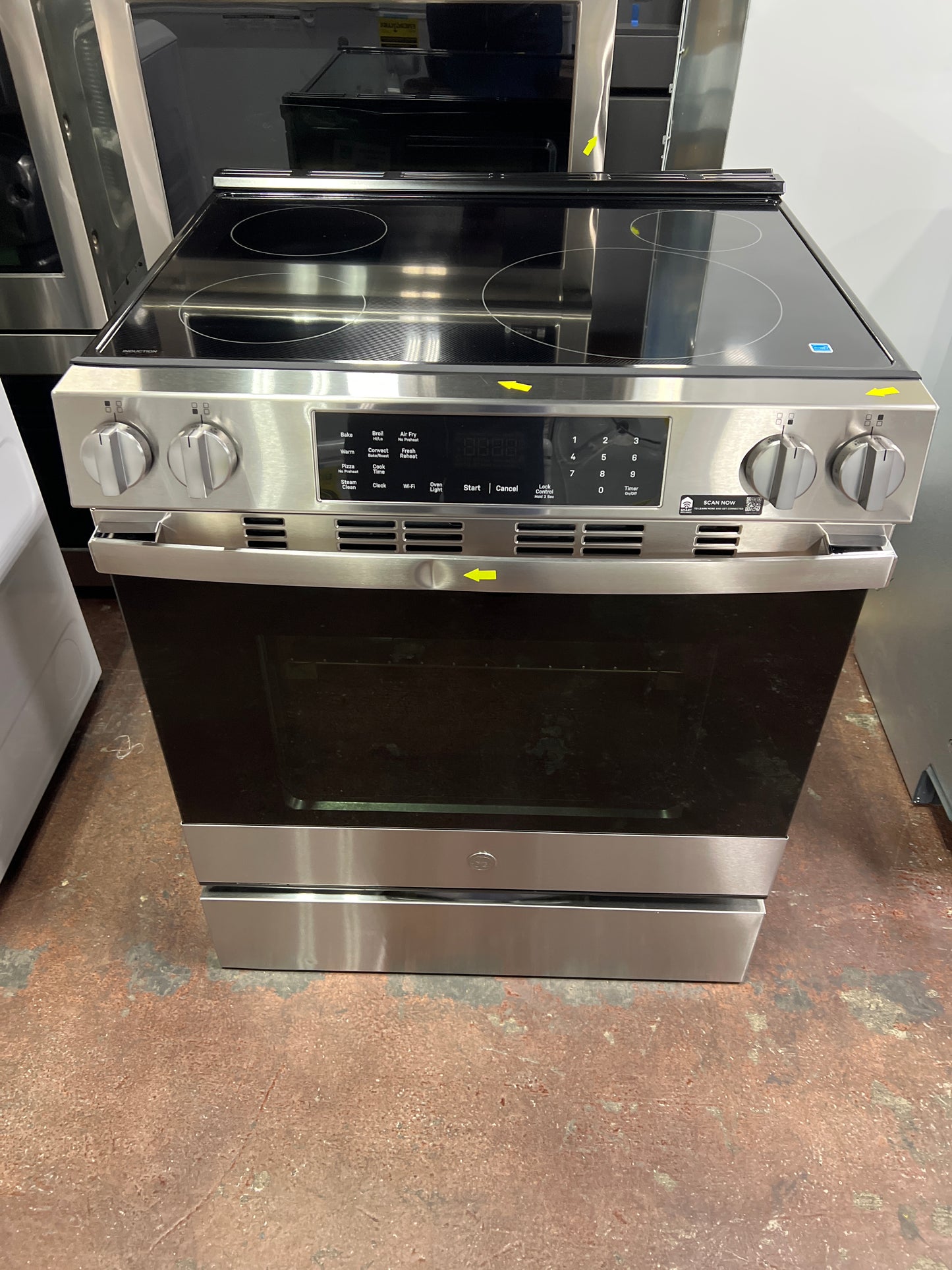 Front view, oven-door closed