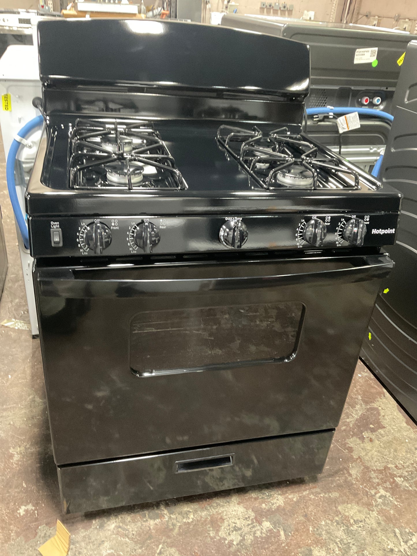 Front view, oven-door closed