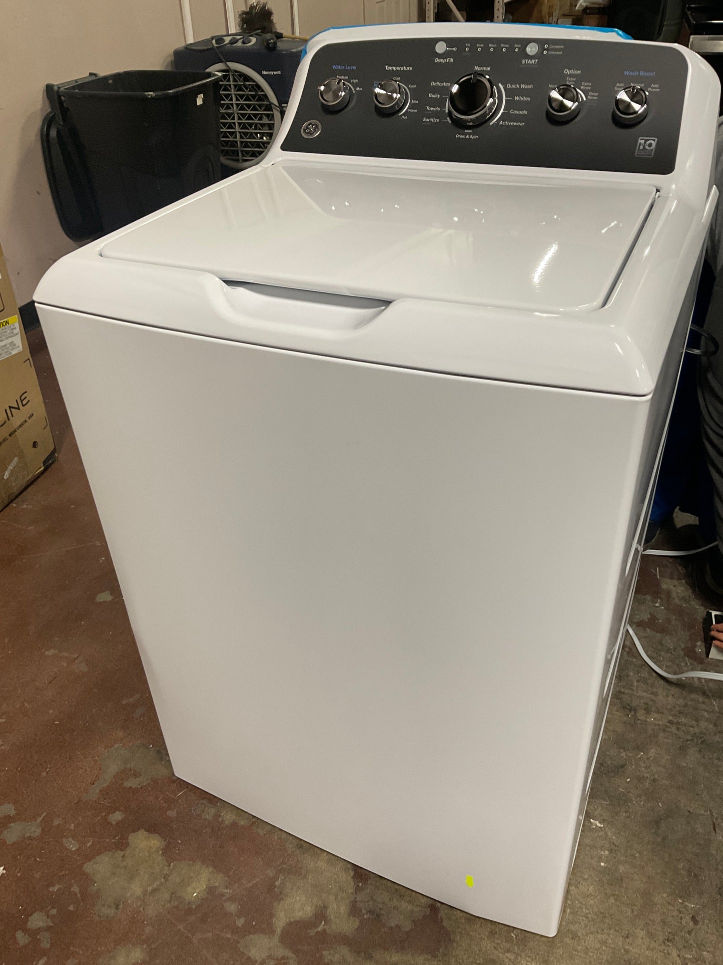 Front view, door closed