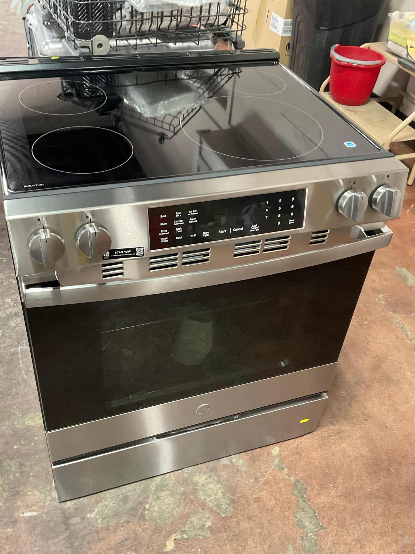 Front view, oven-door closed