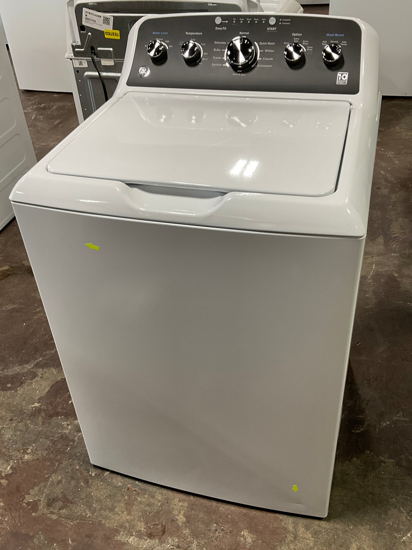 Front view, door closed