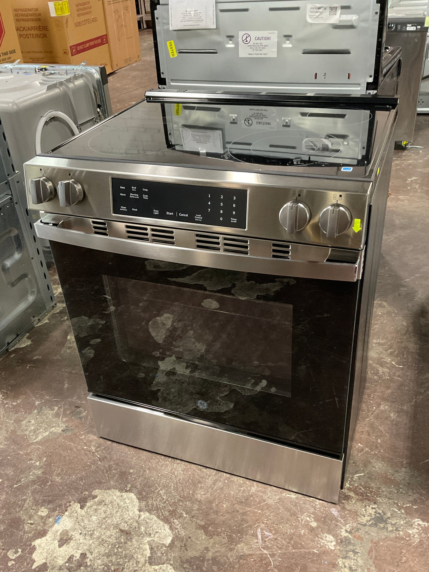 Front view, oven-door closed
