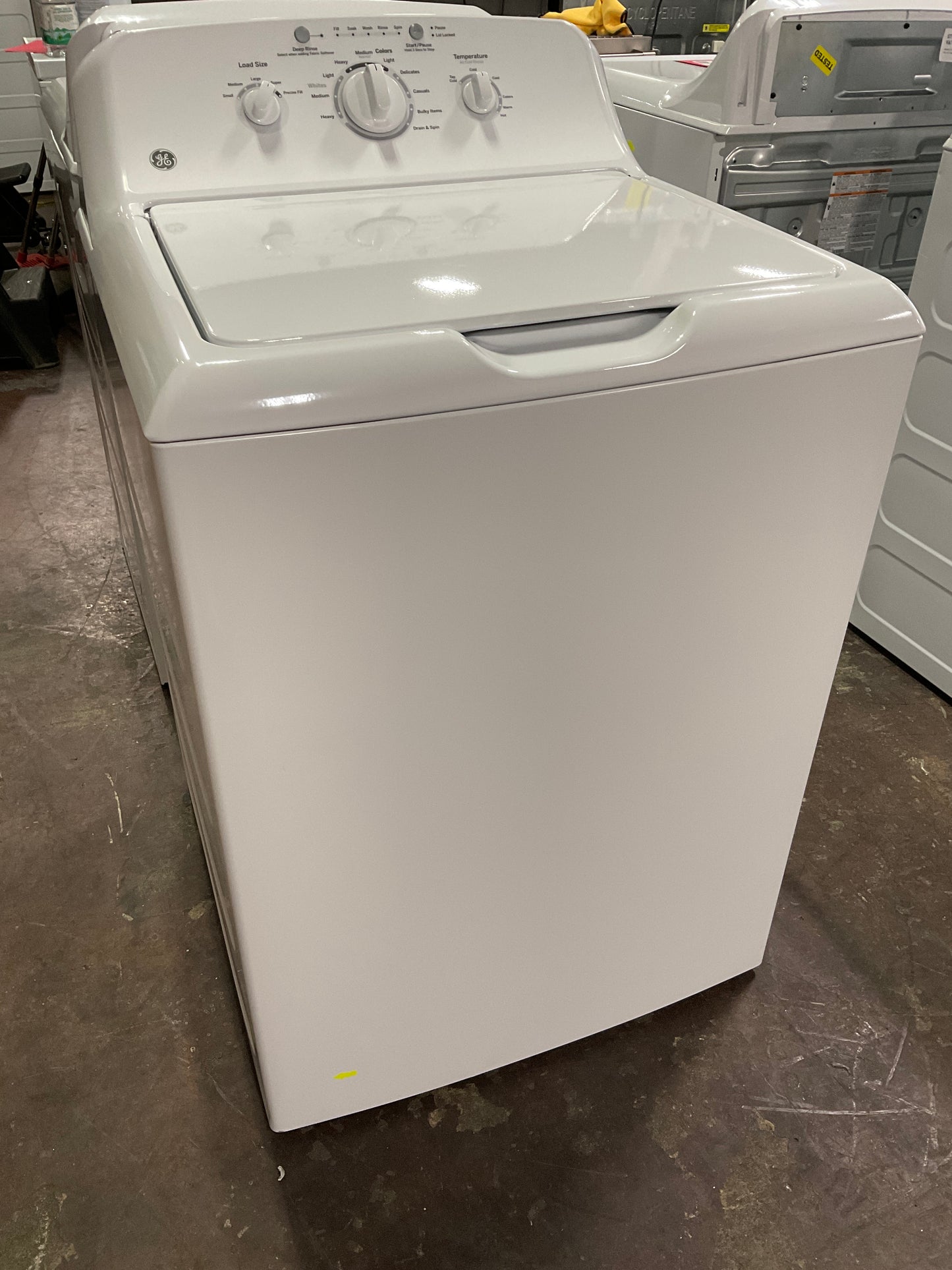 Front view, door closed